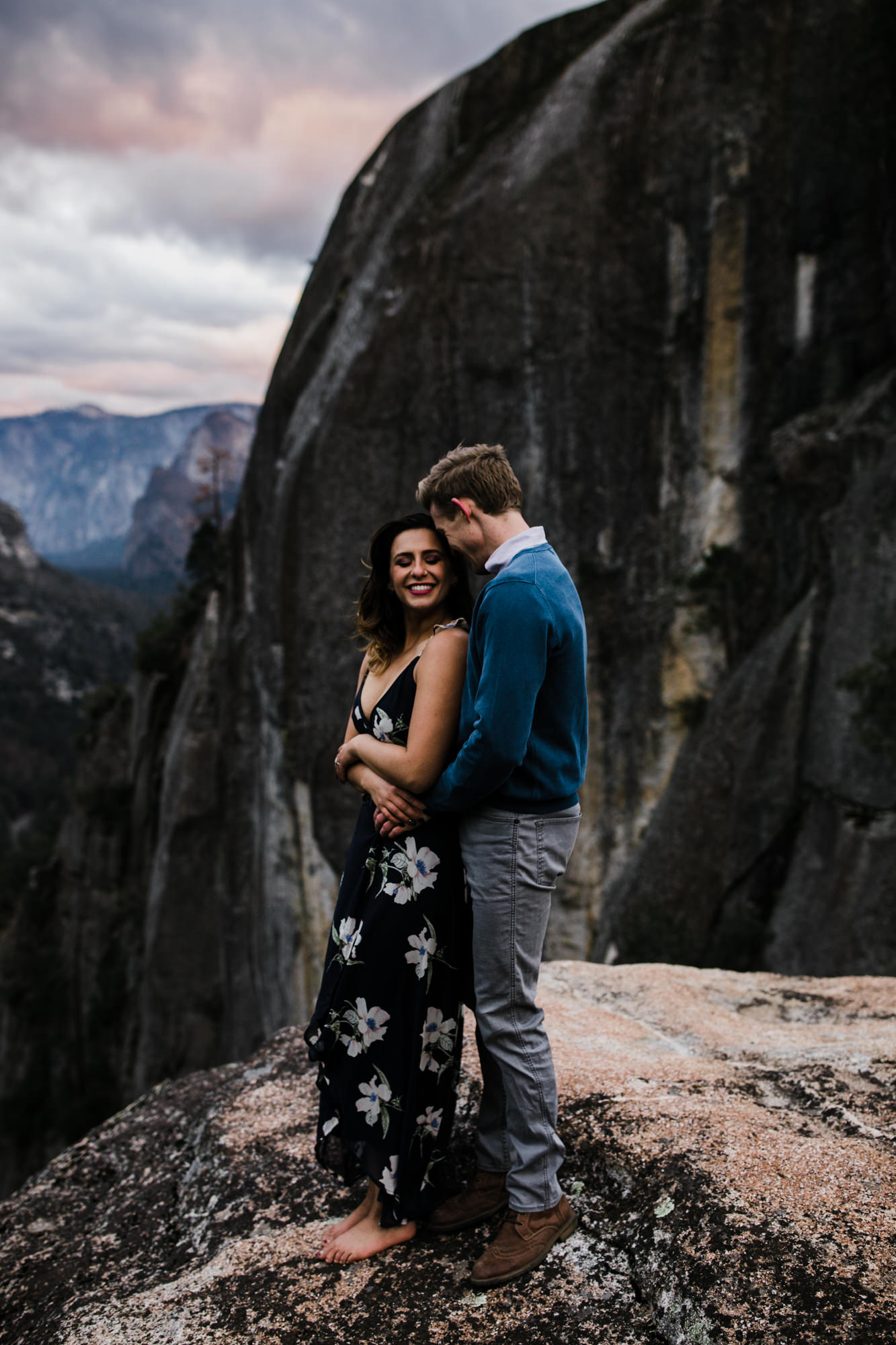 mountain top engagement session in yosemite national park | adventurous destination wedding photographer | the hearnes adventure photography | www.thehearnes.com