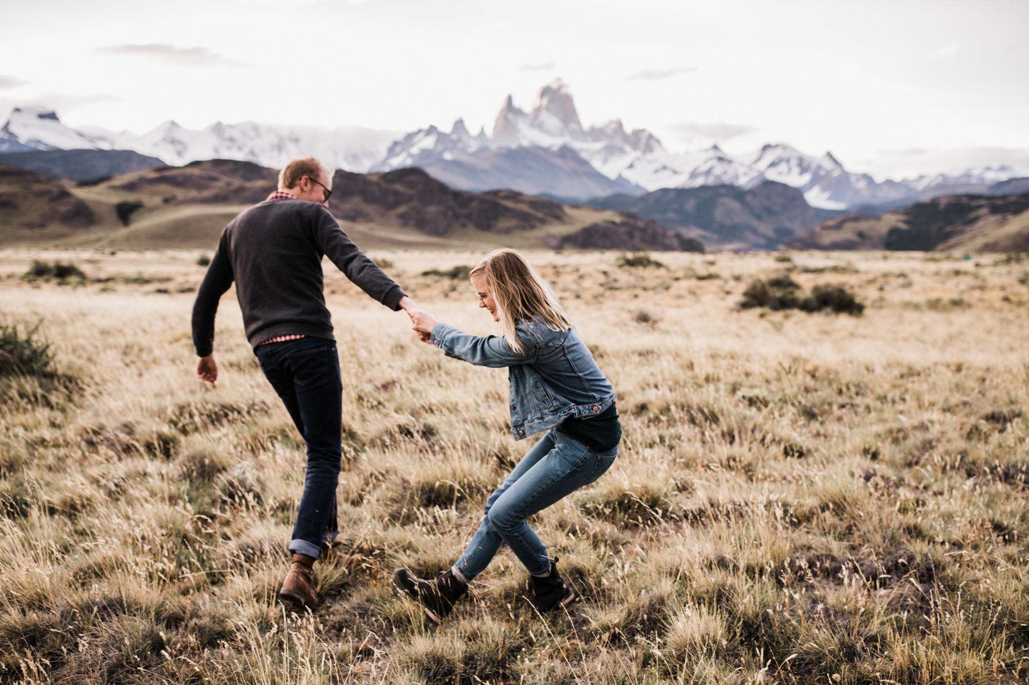 adventure photo session in el chalten | fitz roy, patagonia, argentina | patagonia destination wedding photographer | the hearnes adventure photography | www.thehearnes.com