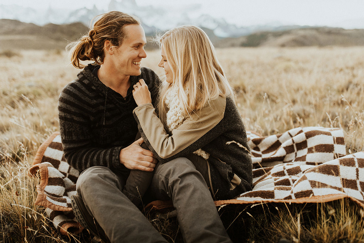 our adventure photo session in patagonia | photos by anni graham | el chalten, argentina | patagonia elopement photographer | www.thehearnes.com