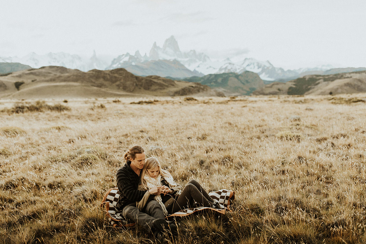 our adventure photo session in patagonia | photos by anni graham | el chalten, argentina | patagonia elopement photographer | www.thehearnes.com