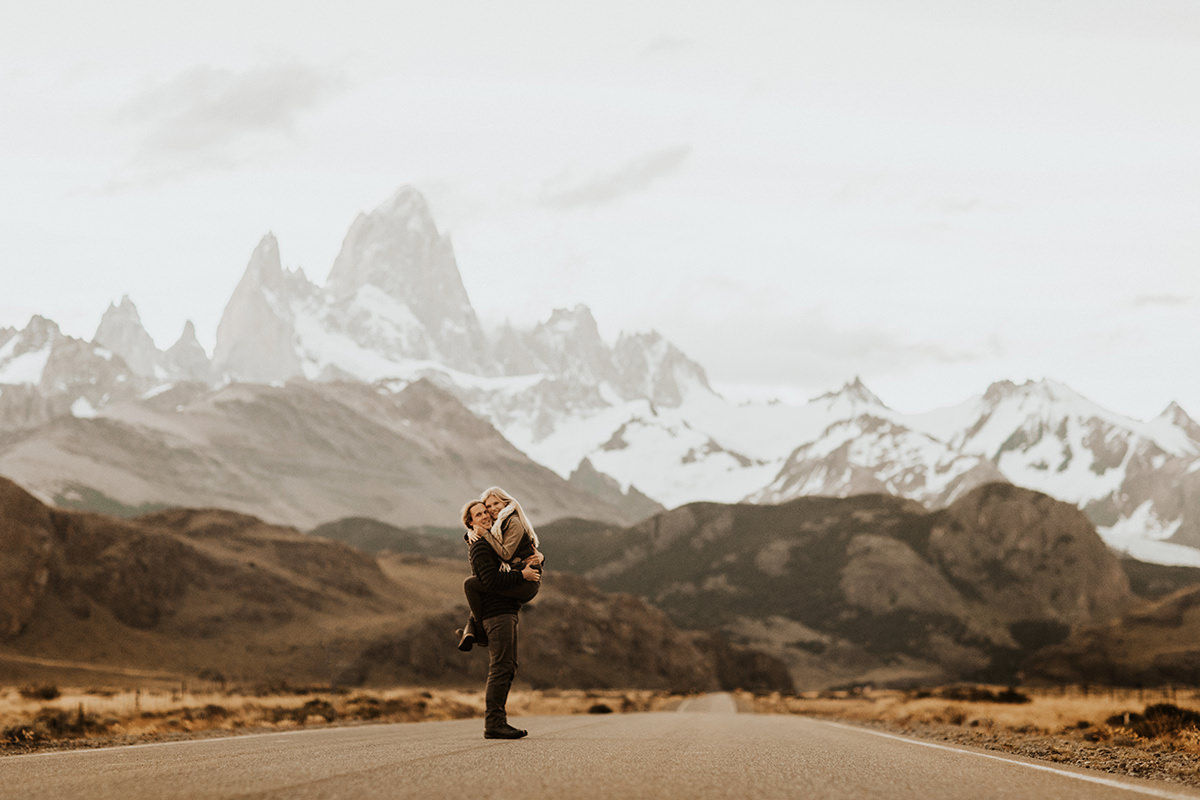 our adventure photo session in patagonia | photos by anni graham | el chalten, argentina | patagonia elopement photographer | www.thehearnes.com