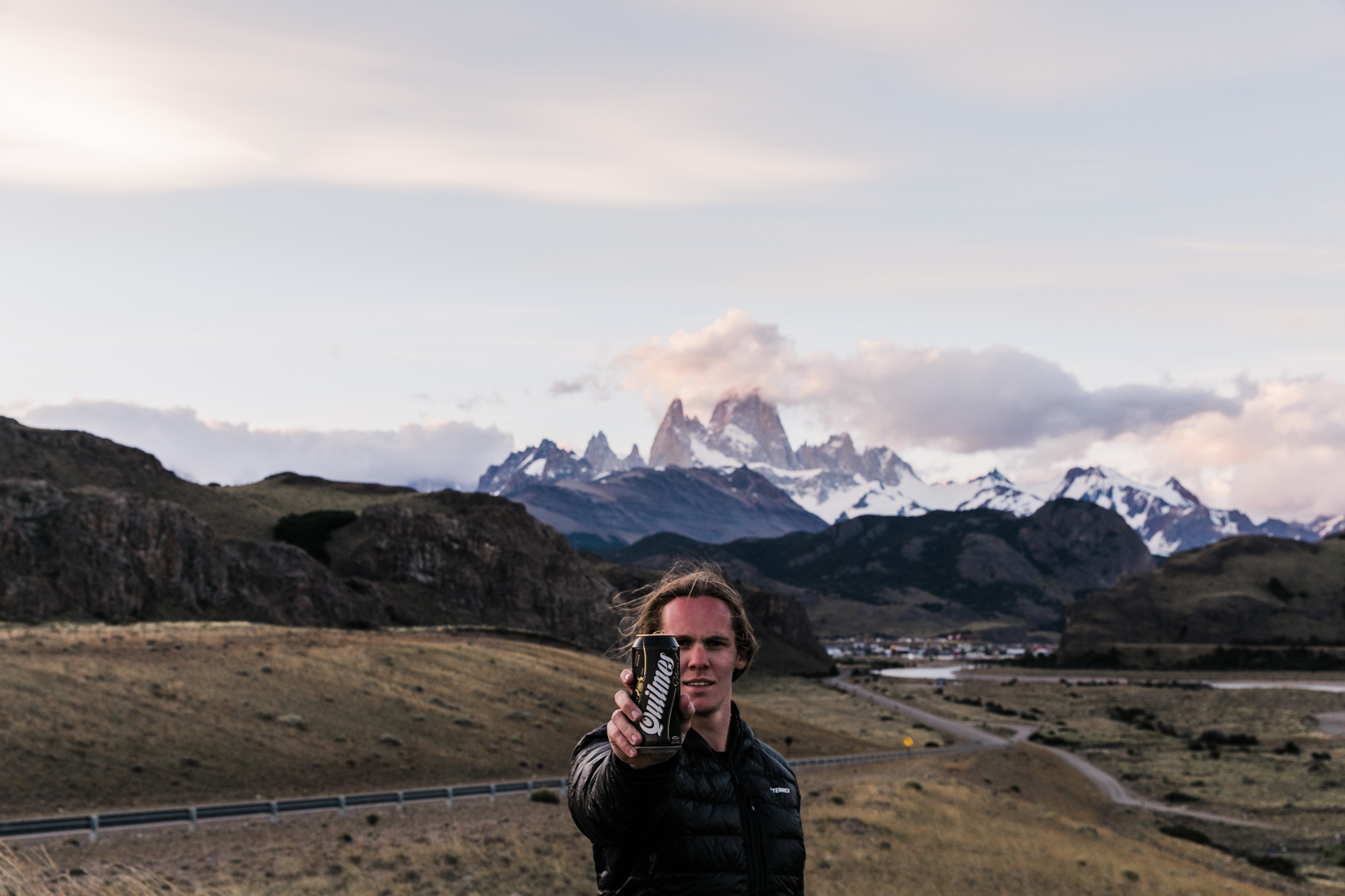 sunset + sunrise in el chalten, argentina | 24 hours of fitz roy | patagonia wedding + elopement photographers | the hearnes adventure photography | www.thehearnes.com