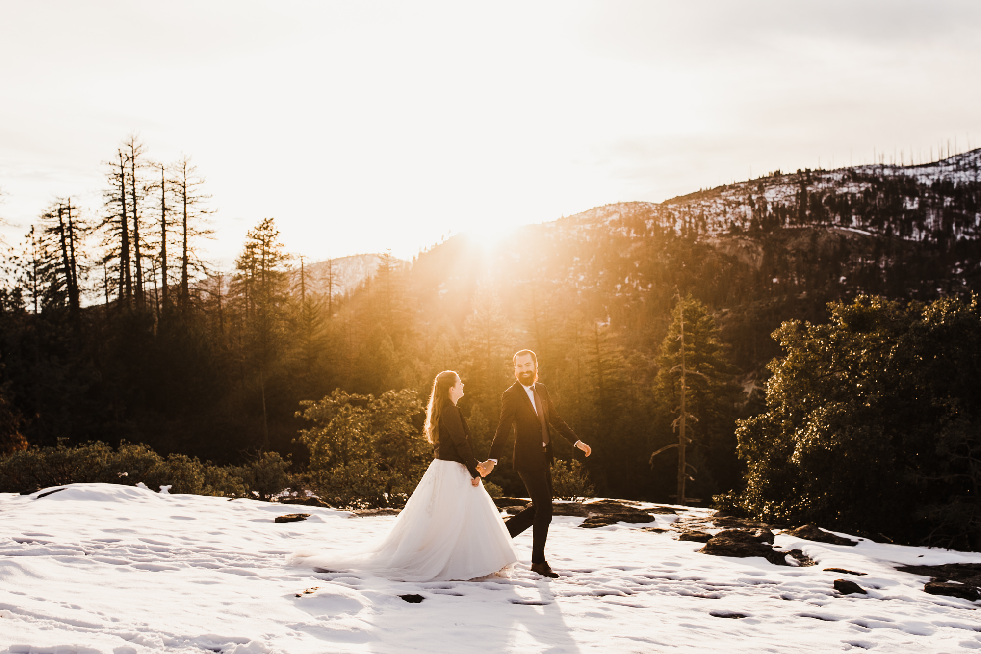 snowy elopement wedding in yosemite national park | The Hearnes Adventure Photography