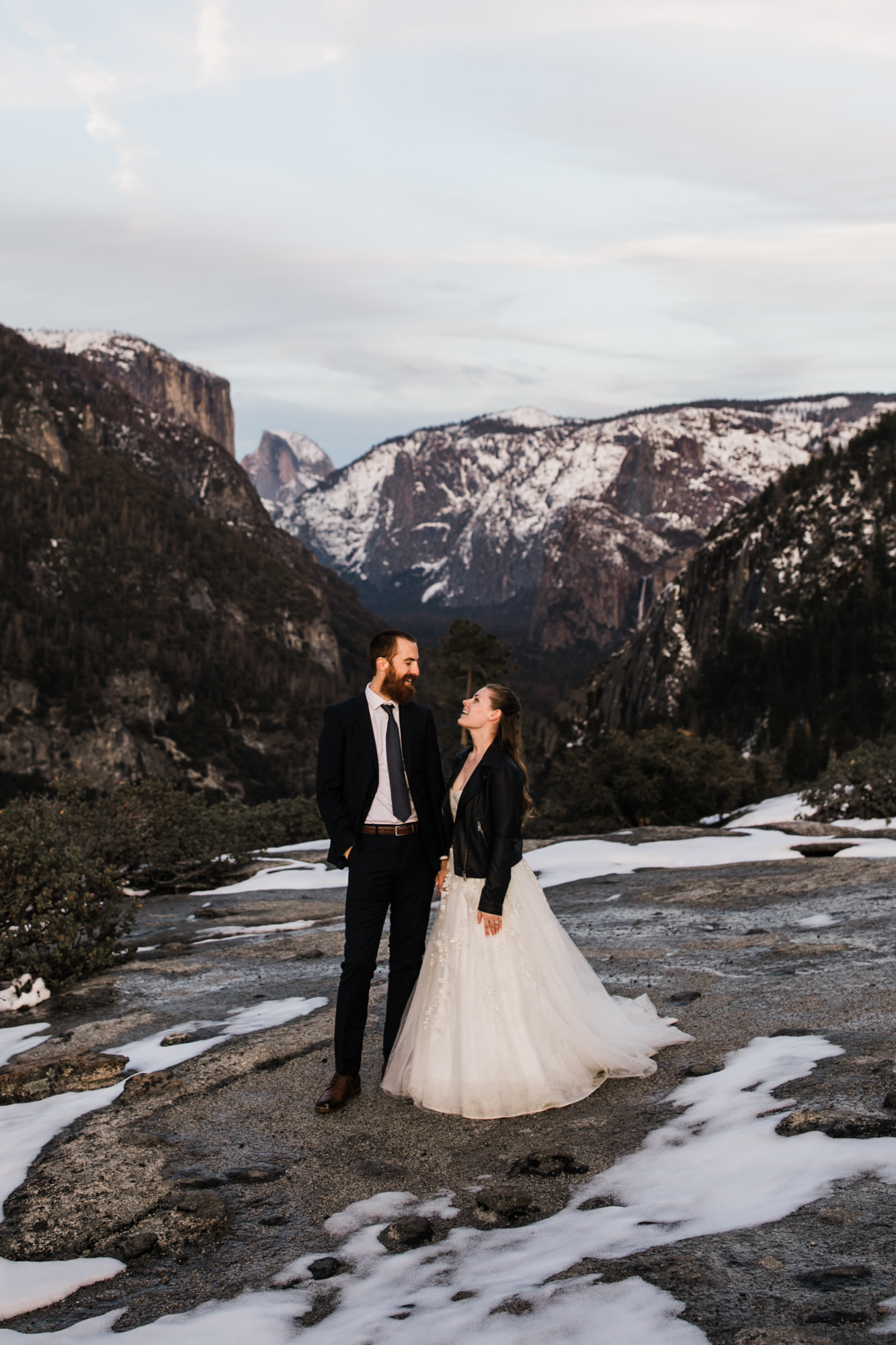snowy elopement wedding in yosemite national park | The Hearnes Adventure Photography