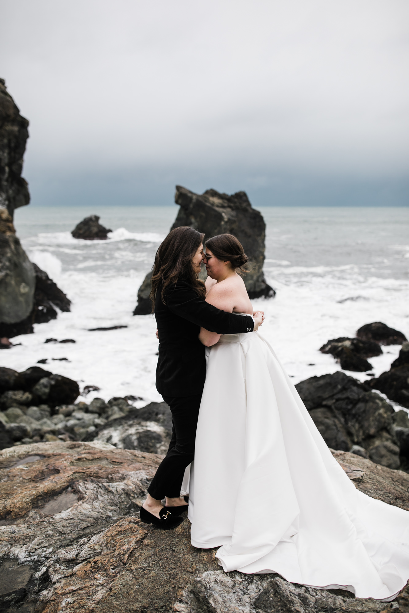 adventure elopement on the northern california coast