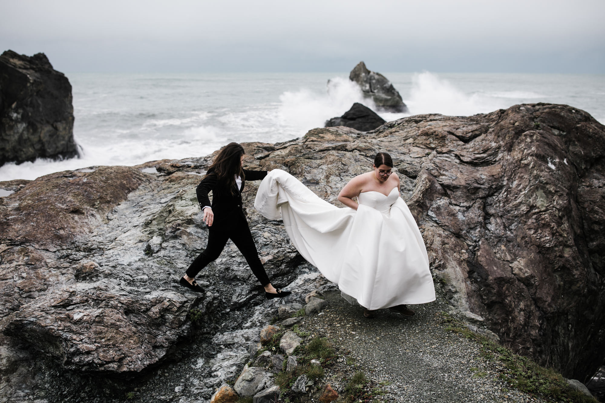 adventure elopement on the northern california coast