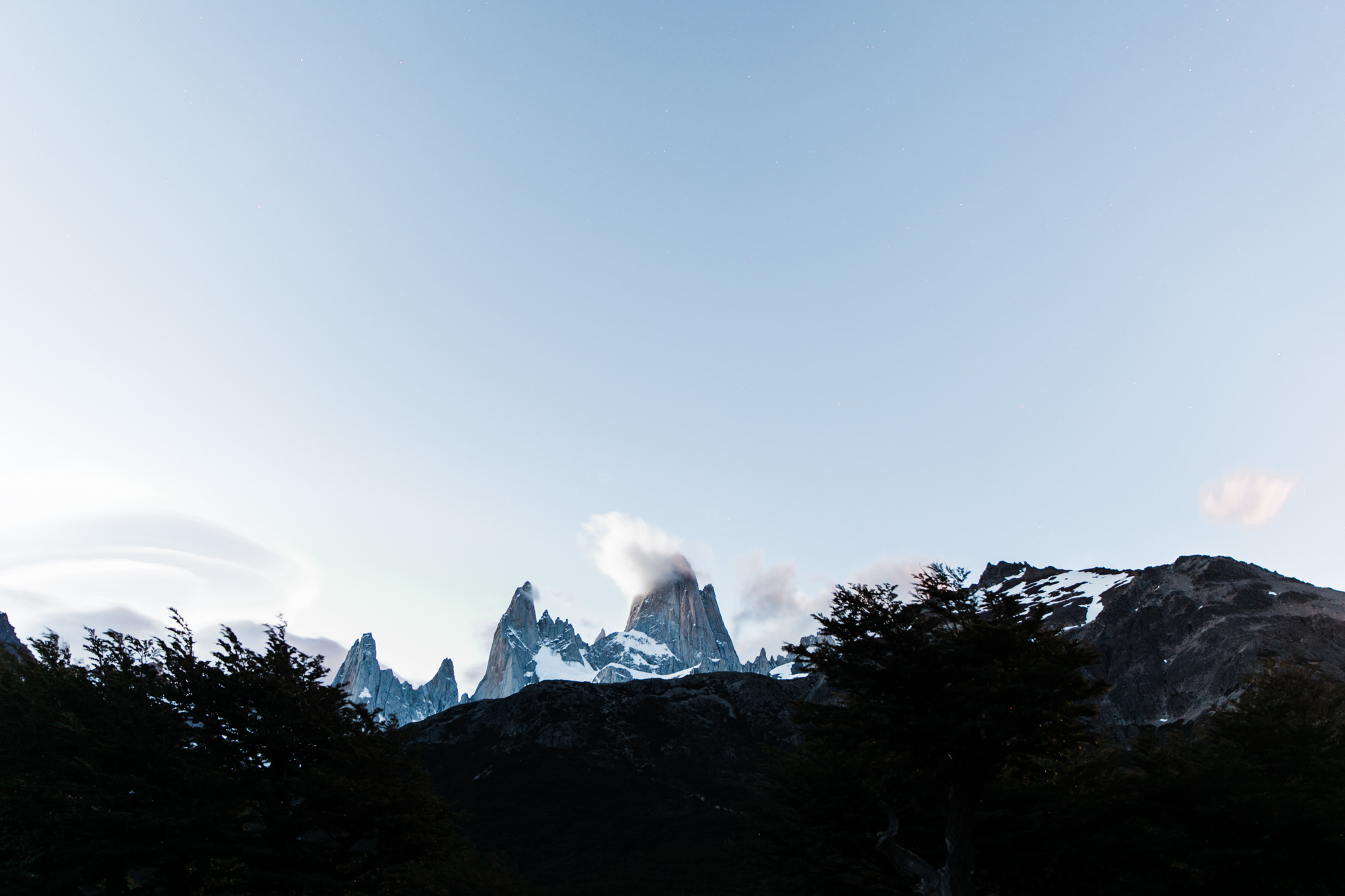 backpacking near Fitz Roy in Patagonia | Camp Poincenot + Lago De Los Tres | adventure elopement inspiration | the hearnes adventure wedding photography