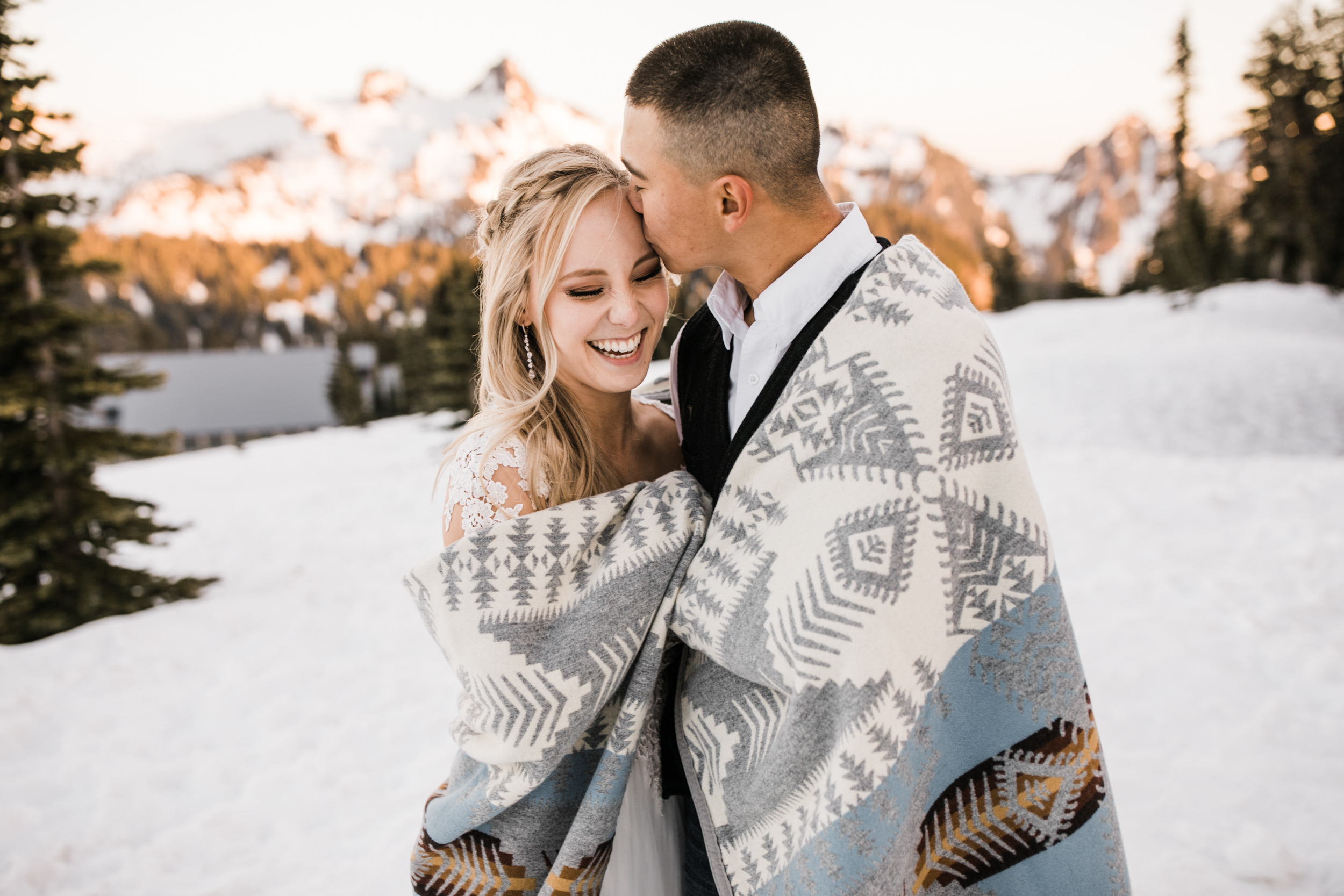 snowy wedding | long sleeve wedding dress | pendleton silver bark wedding blanket | wedding portraits in the snow in mount rainier | first dance in the mountains | national park elopement photographer