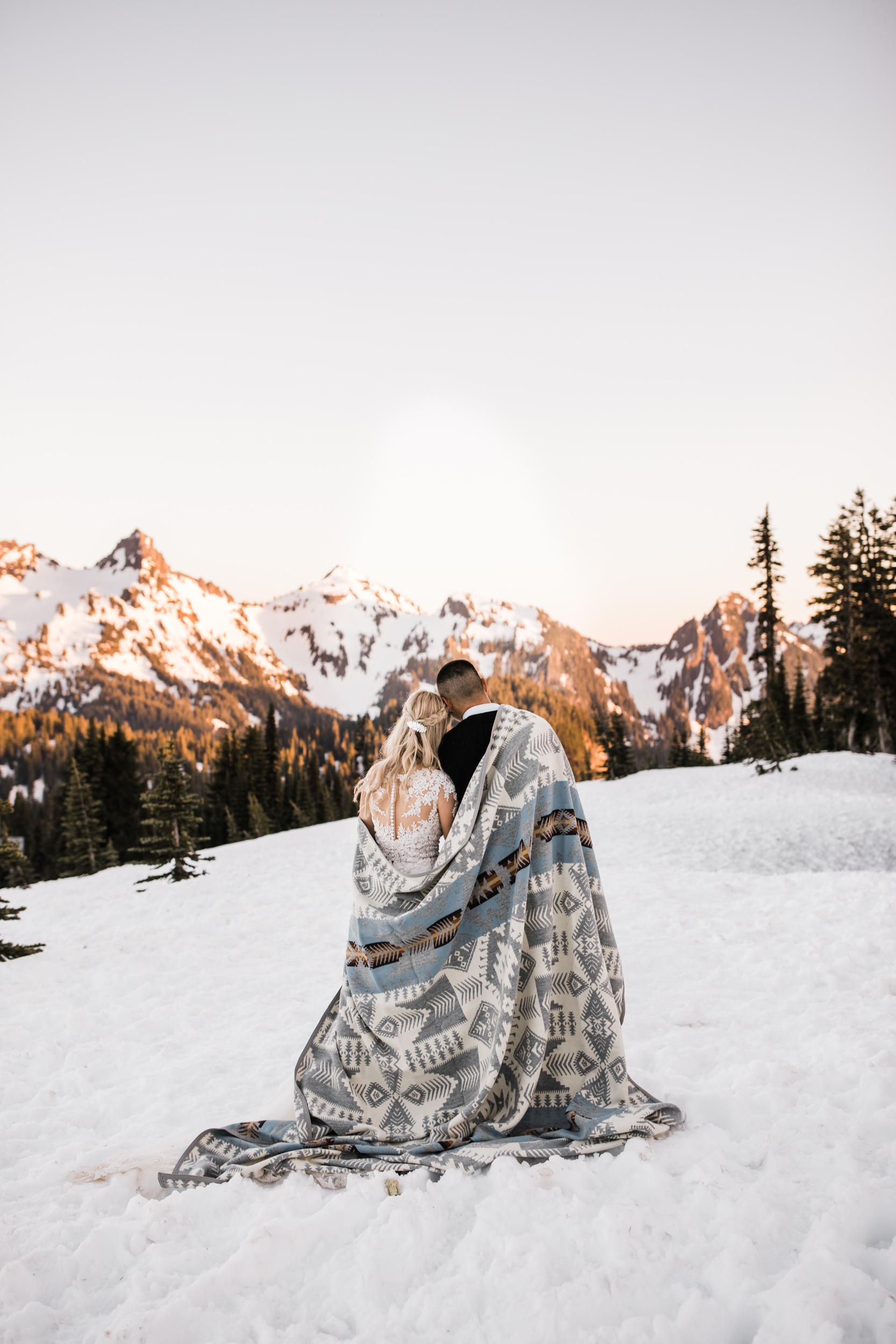 snowy wedding | long sleeve wedding dress | pendleton silver bark wedding blanket | wedding portraits in the snow in mount rainier | first dance in the mountains | national park elopement photographer