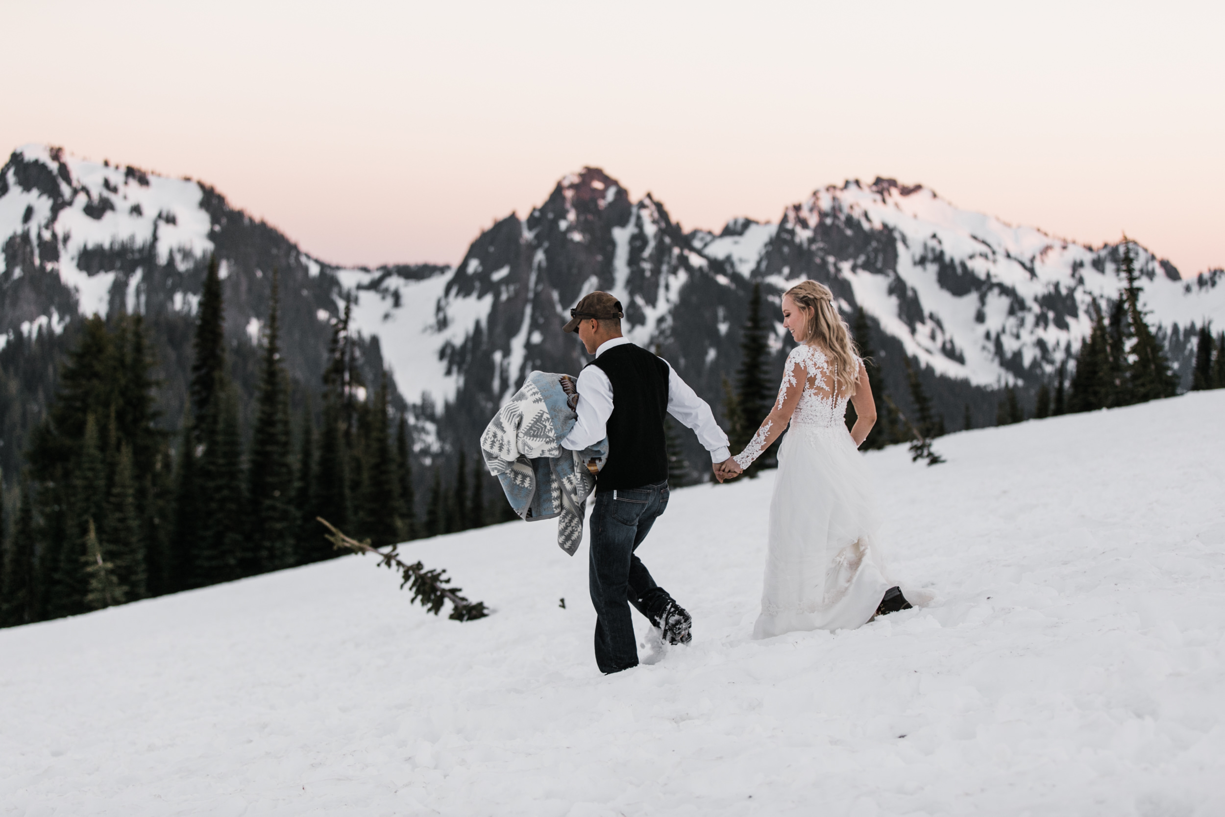 snowy wedding | long sleeve wedding dress | pendleton silver bark wedding blanket | wedding portraits in the snow in mount rainier | first dance in the mountains | national park elopement photographer