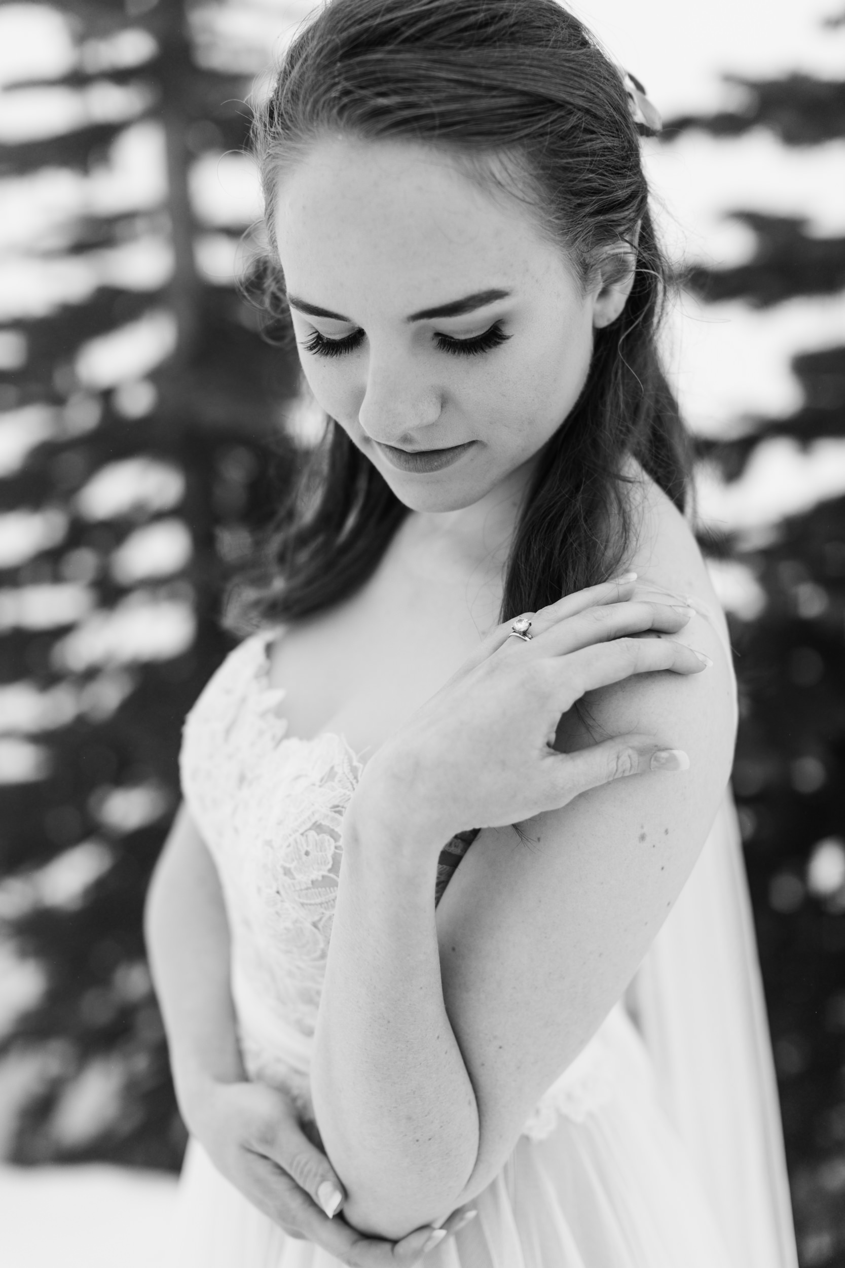 alyssa + horacio's adventurous honeymoon session in mount rainier national park | the hearnes adventure photography | national park elopement inspiration | www.thehearnes.com