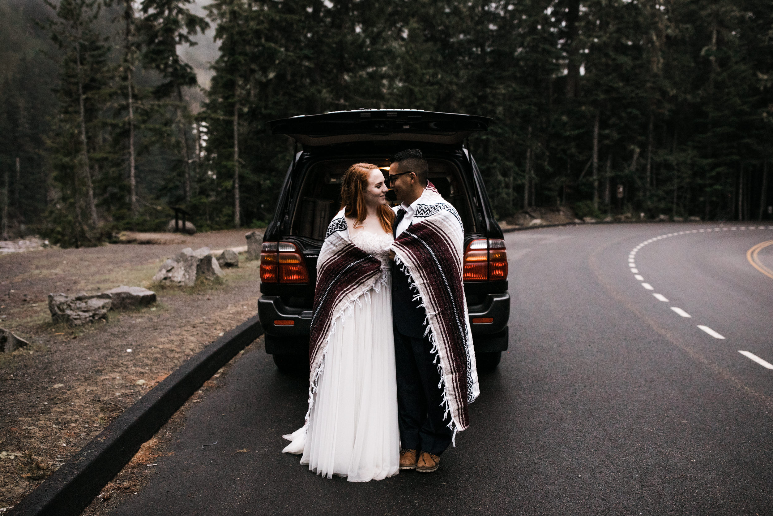 alyssa + horacio's adventurous honeymoon session in mount rainier national park | the hearnes adventure photography | national park elopement inspiration | www.thehearnes.com