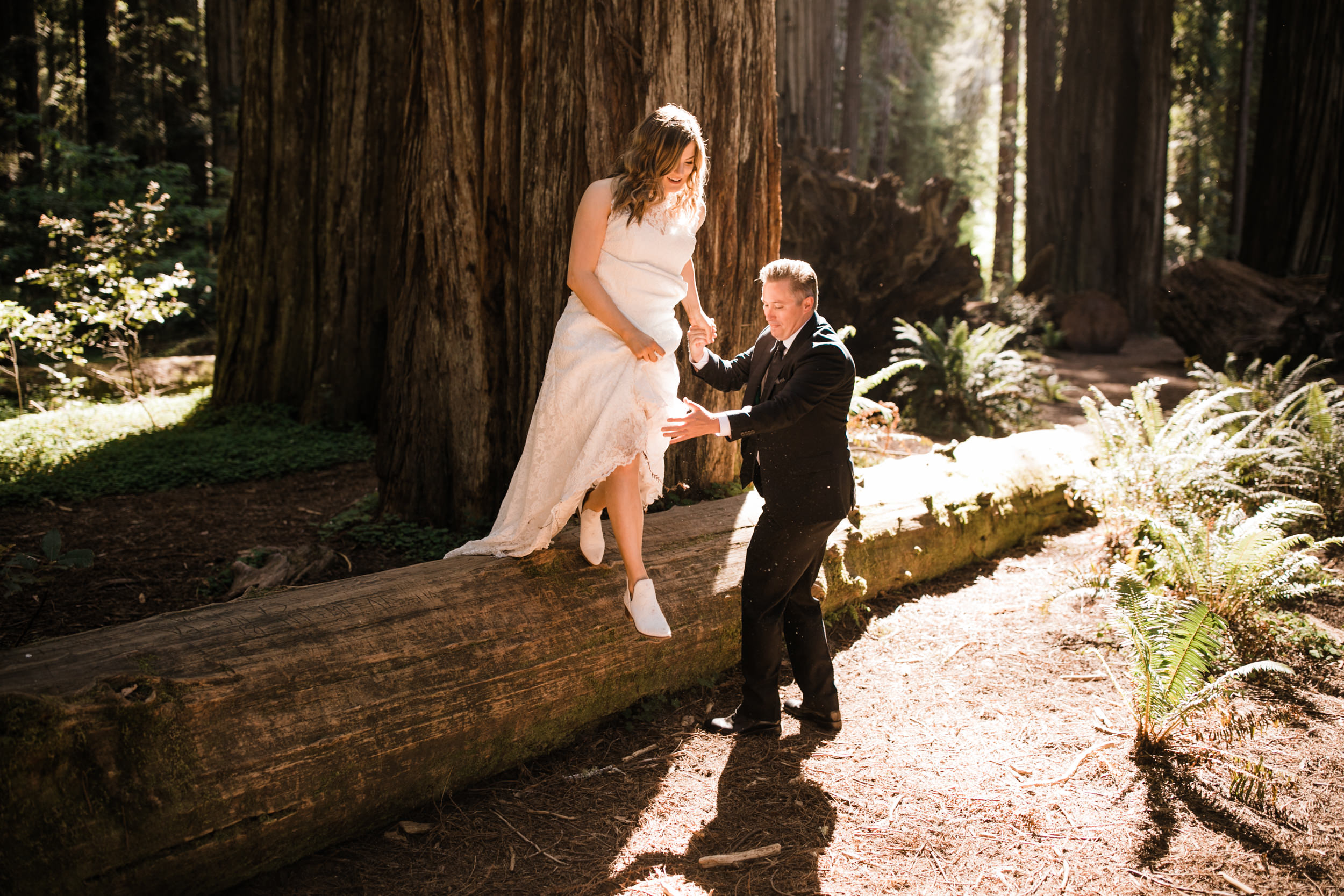 intimate wedding ceremony in the redwood forest | adventure wedding photographer | redwoods national park elopement | www.thehearnes.com