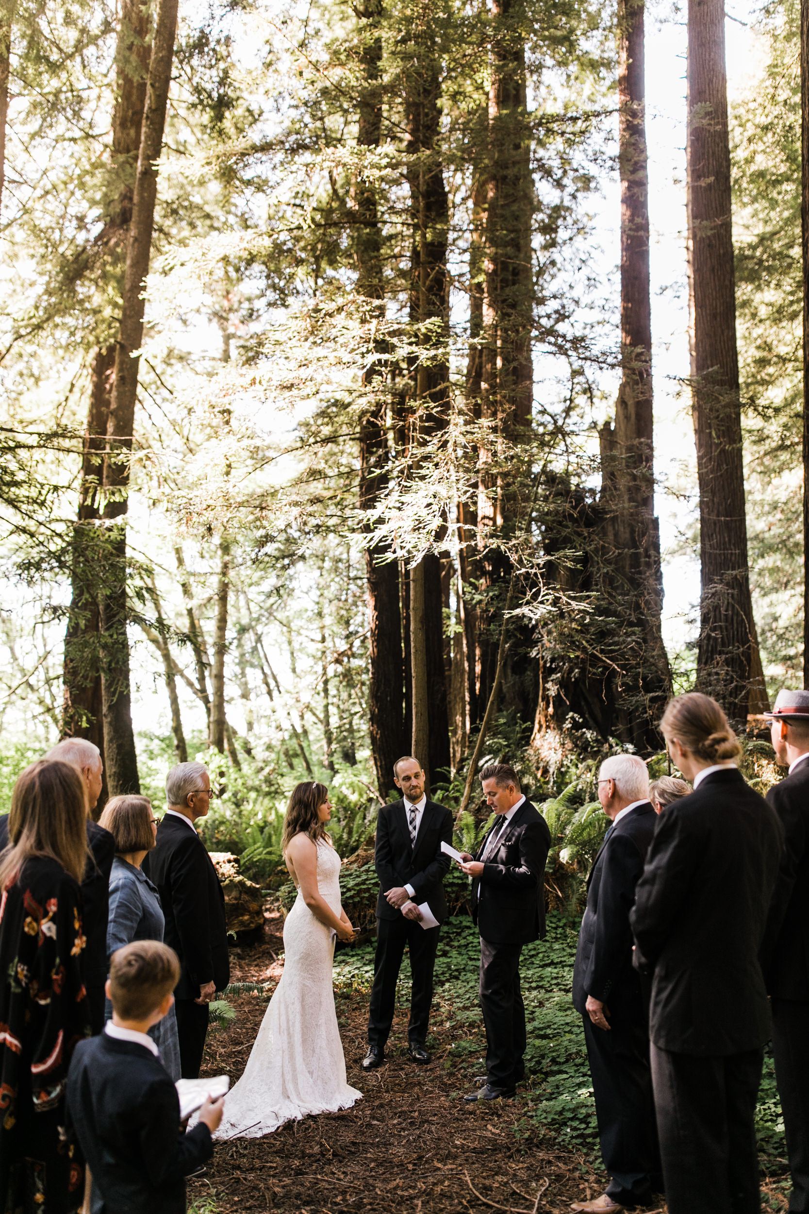 intimate wedding ceremony in the redwood forest | adventure wedding photographer | redwoods national park elopement | www.thehearnes.com