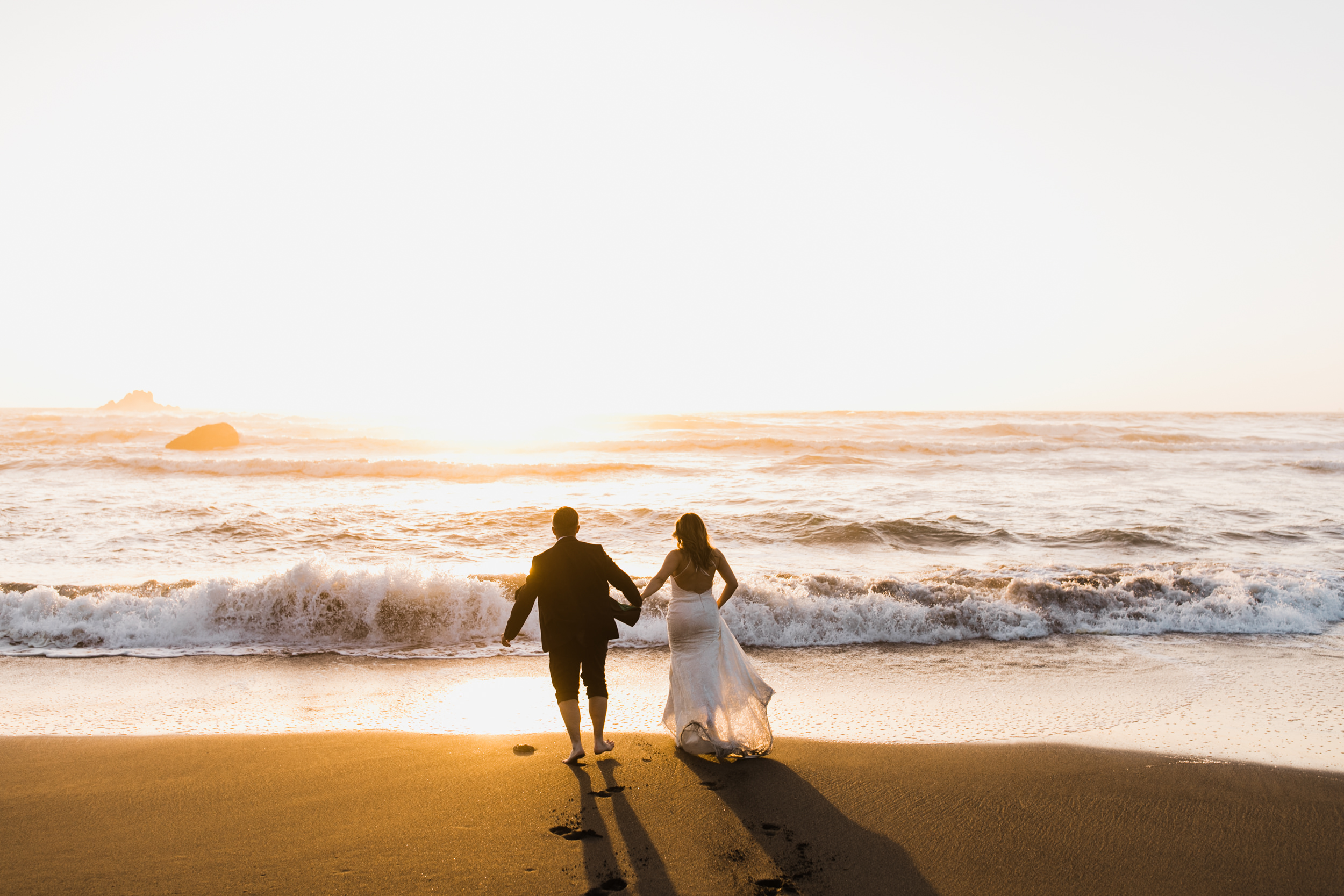 intimate wedding ceremony in the redwood forest | adventure wedding photographer | redwoods national park elopement | www.thehearnes.com