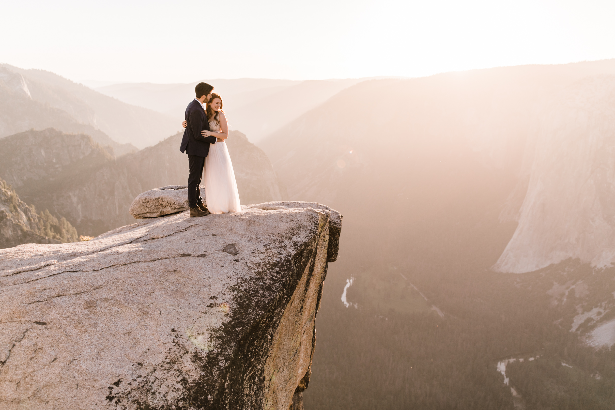 Hearnes-Elopement-Photography-Yosemite-Wedding-Photographer-Taft-Point-Adventure-17.jpg