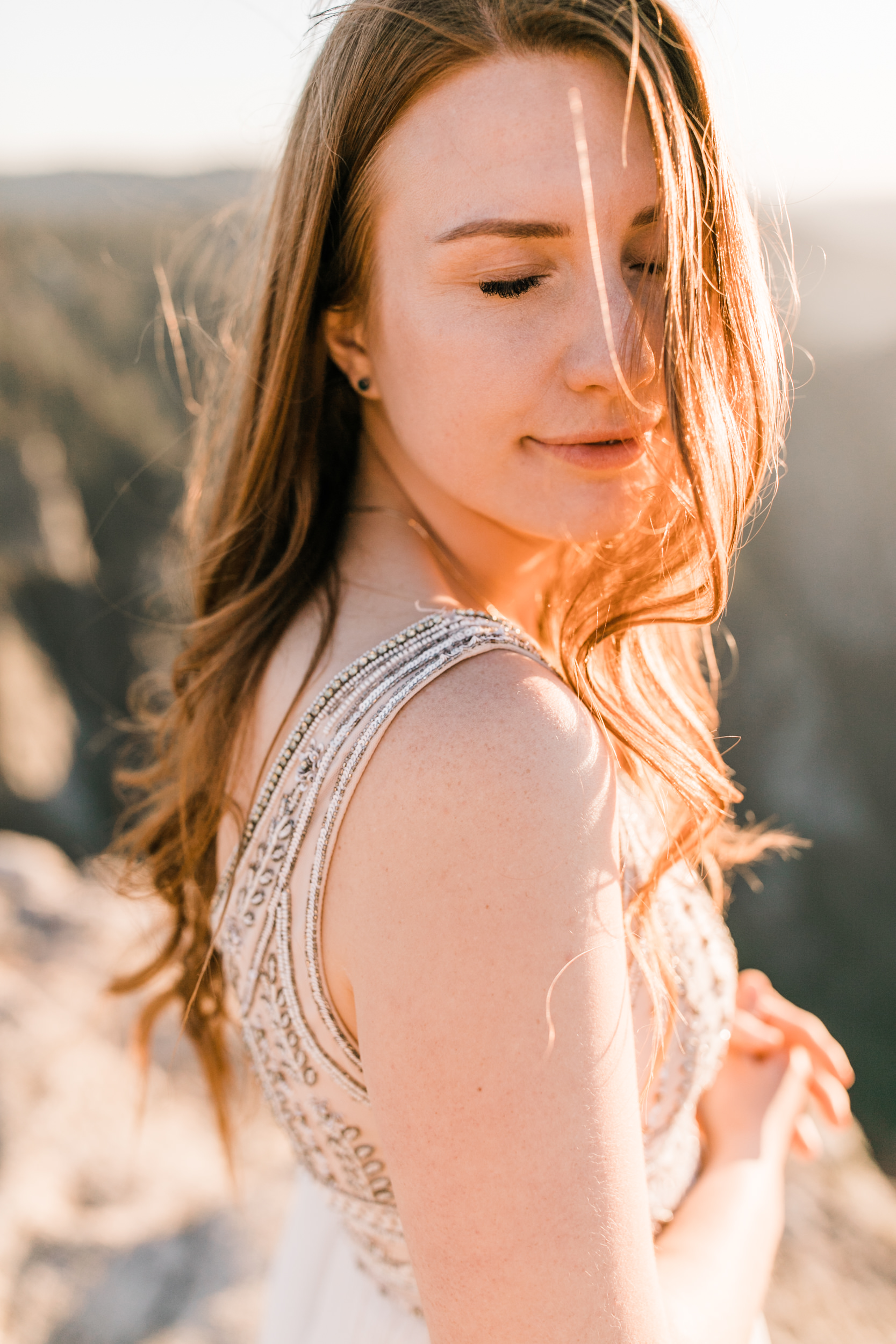 Hearnes-Elopement-Photography-Yosemite-Wedding-Photographer-Taft-Point-Adventure-20.jpg