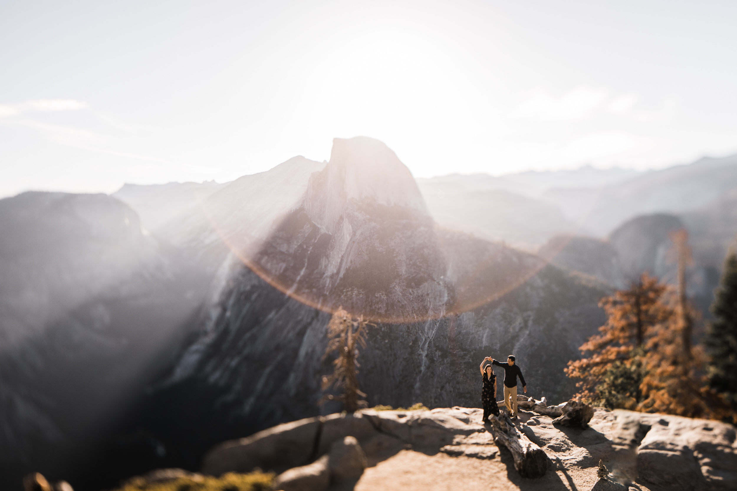 michelle + doug's adventure session at glacier point | 10 year wedding anniversary celebration | yosemite elopement inspiration | the hearnes adventure photography