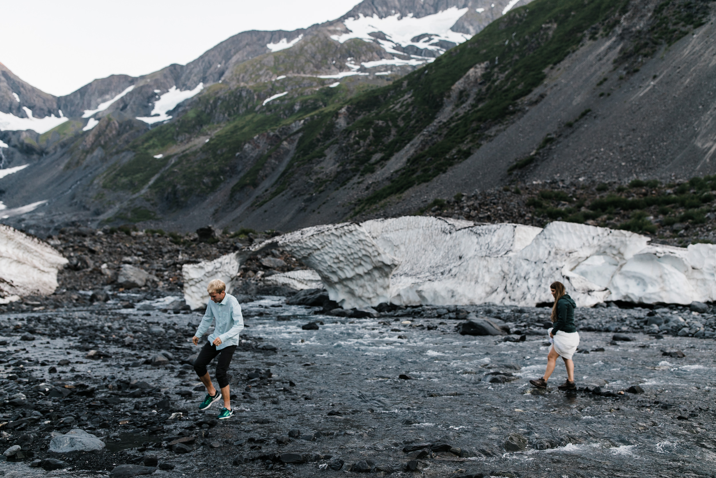 adventurous glacier engagement session near girdwood | alaska elopement photographer | glacier wedding inspiration | the hearnes adventure photography | www.thehearnes.com