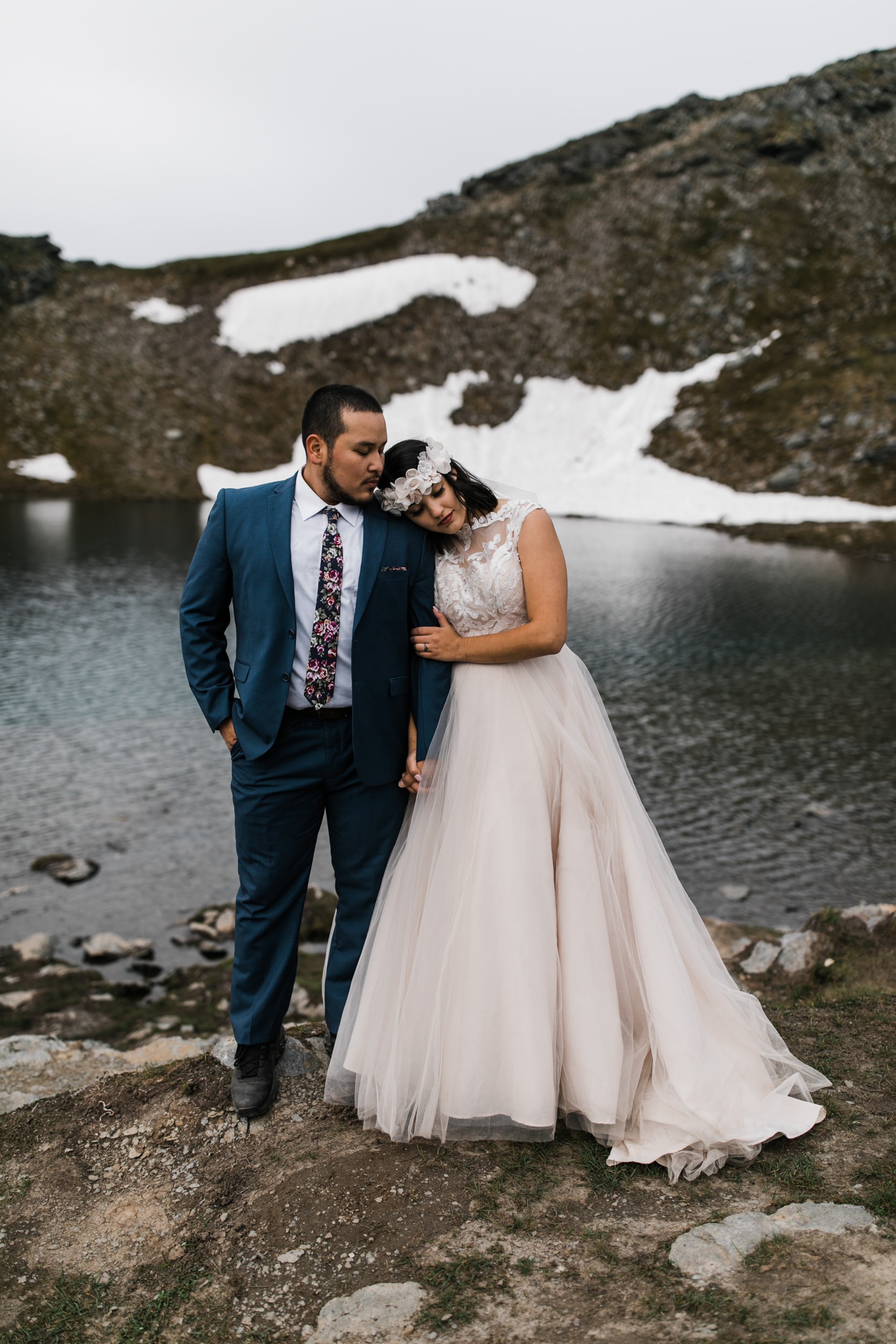 adventurous wedding portrait session at hatcher pass near anchorage | alaska elopement photographer | the hearnes adventure photography | www.thehearnes.com