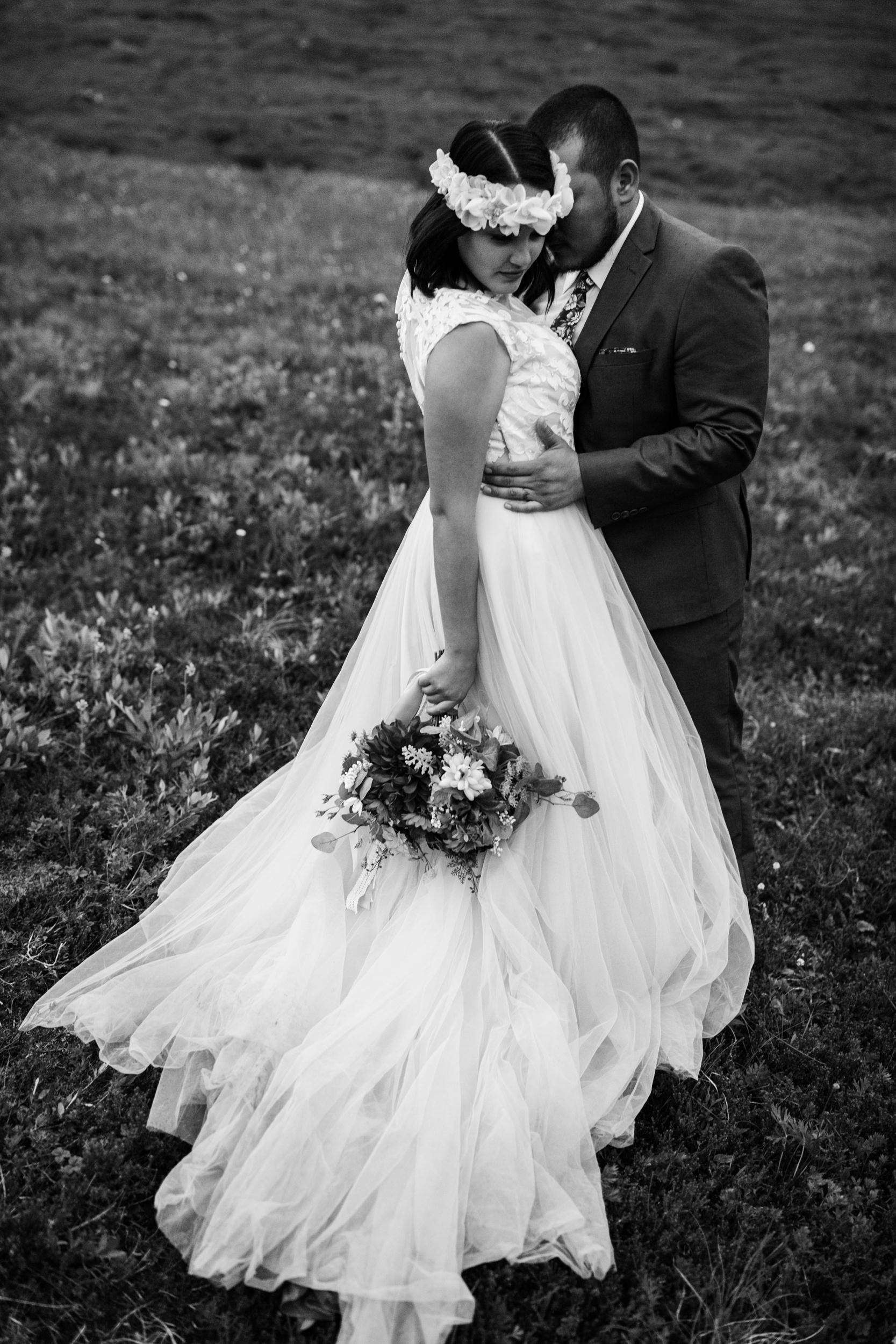 adventurous wedding portrait session at hatcher pass near anchorage | alaska elopement photographer | the hearnes adventure photography | www.thehearnes.com