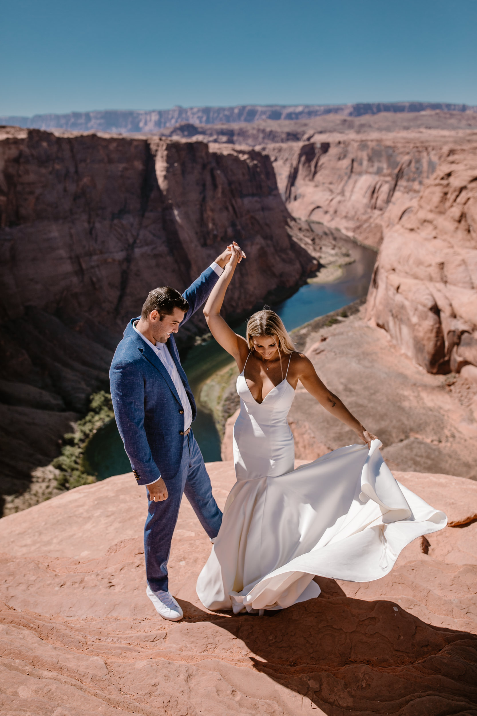 jeep elopement in page, arizona | lake powell adventure wedding | desert elopement inspiration | utah wedding and elopement photographer | the hearnes