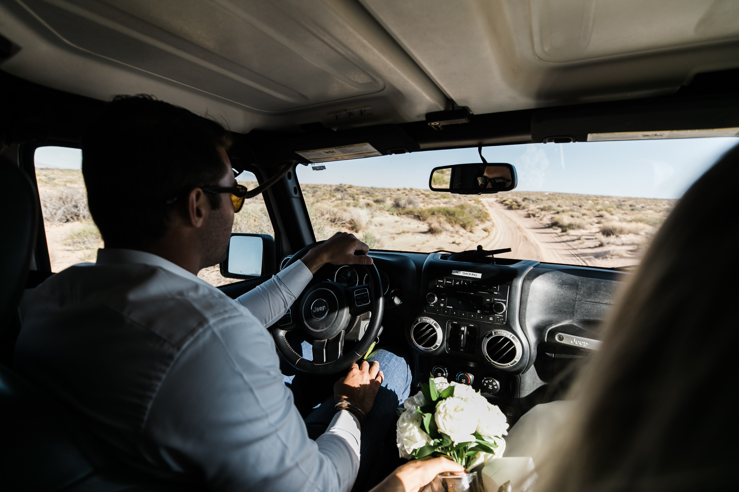 jeep elopement in page, arizona | lake powell adventure wedding | desert elopement inspiration | utah wedding and elopement photographer | the hearnes