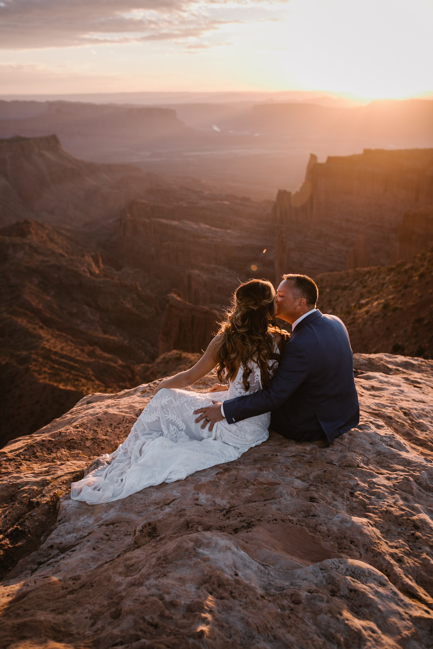 adventure jeep wedding in the utah desert | rue de seine bride | blue tux groom | moab elopement photographer | the hearnes adventure photography