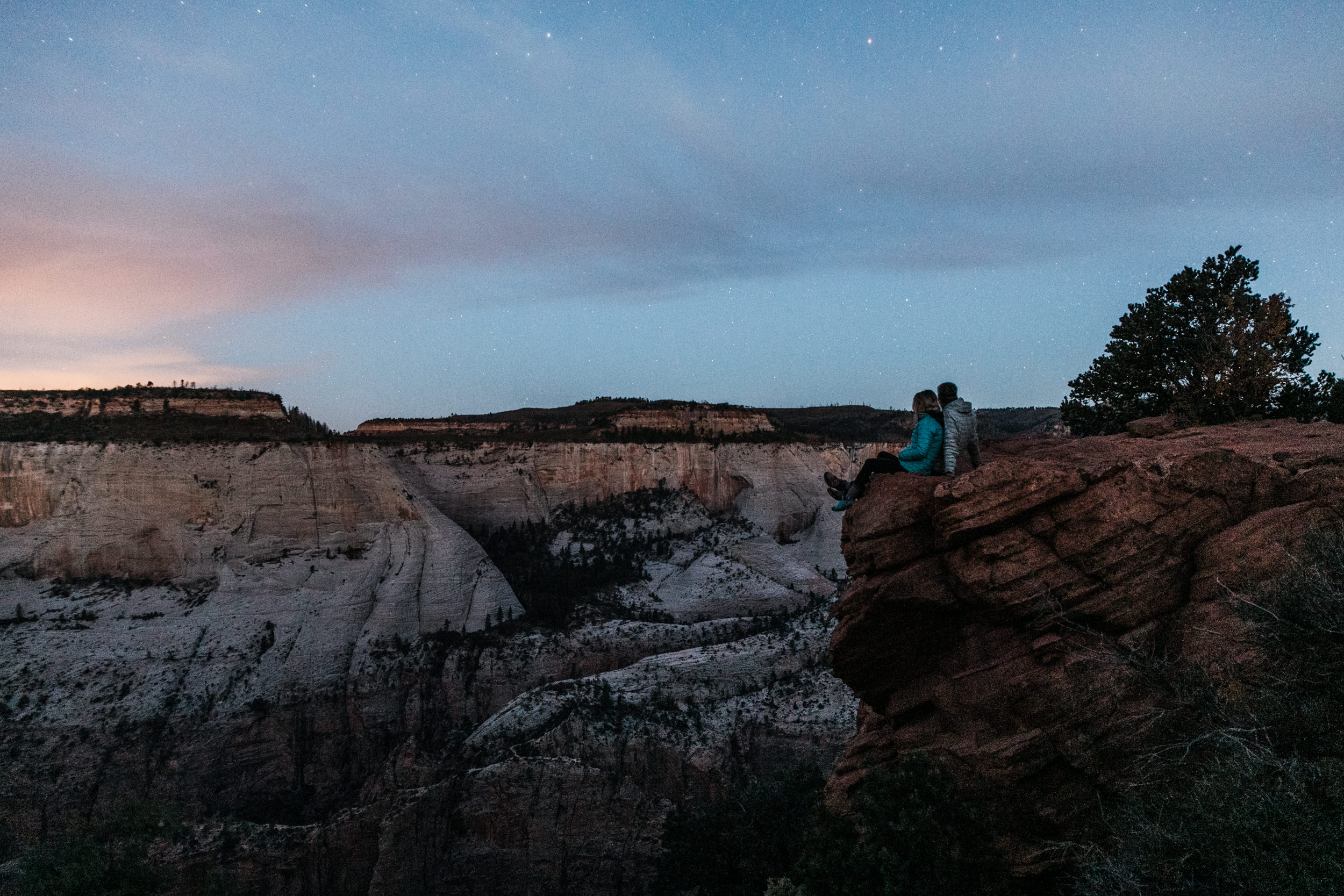 erin + marshall’s sunrise elopement ceremony overlooking zion national park | hiking wedding | utah elopement photographer | the hearnes adventure photography