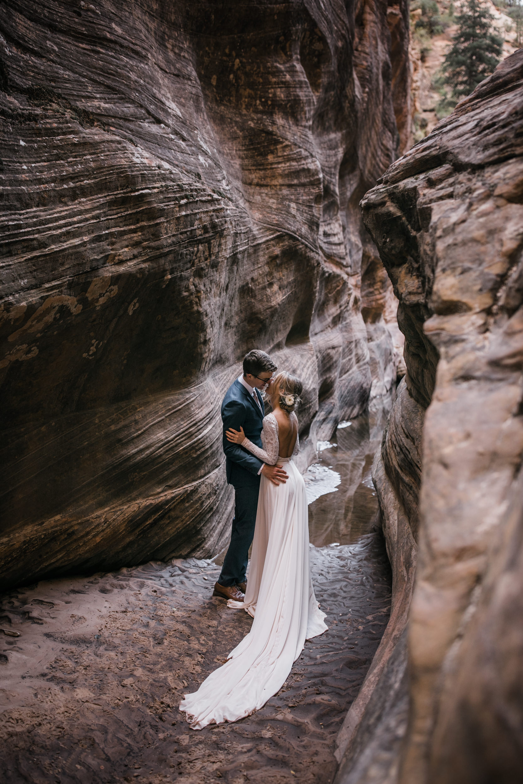 erin + marshall’s sunrise elopement ceremony overlooking zion national park | hiking wedding | utah elopement photographer | the hearnes adventure photography