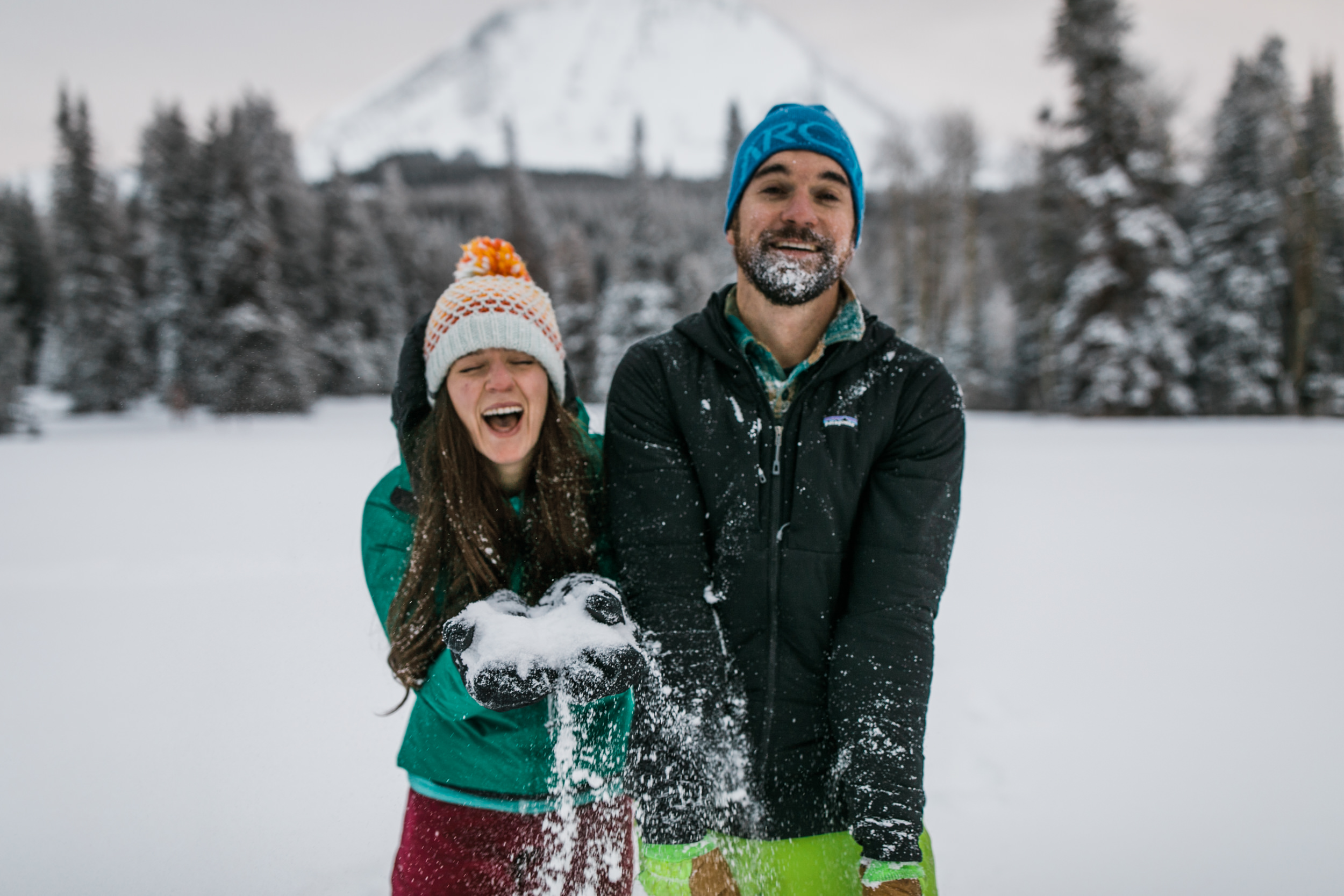 adventure engagement session cross country skiing in the mountains near moab | yurt elopement inspiration | the hearnes photography