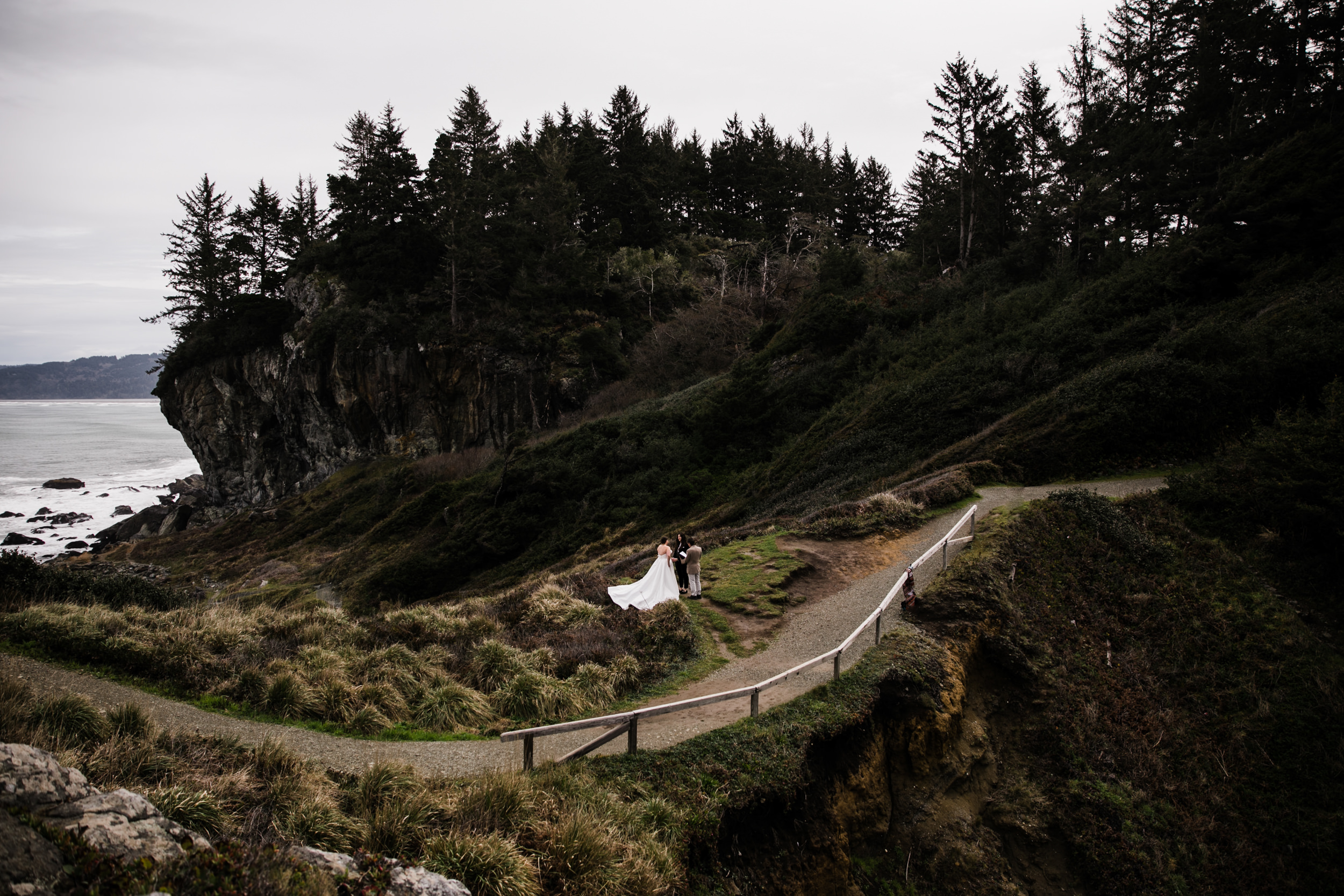 the hearnes adventure photography best of 2018 | Junebug Best of the Best Wedding Photographers | Adventure Elopement Photographer in Moab Utah, Yosemite National Park, and Alaska