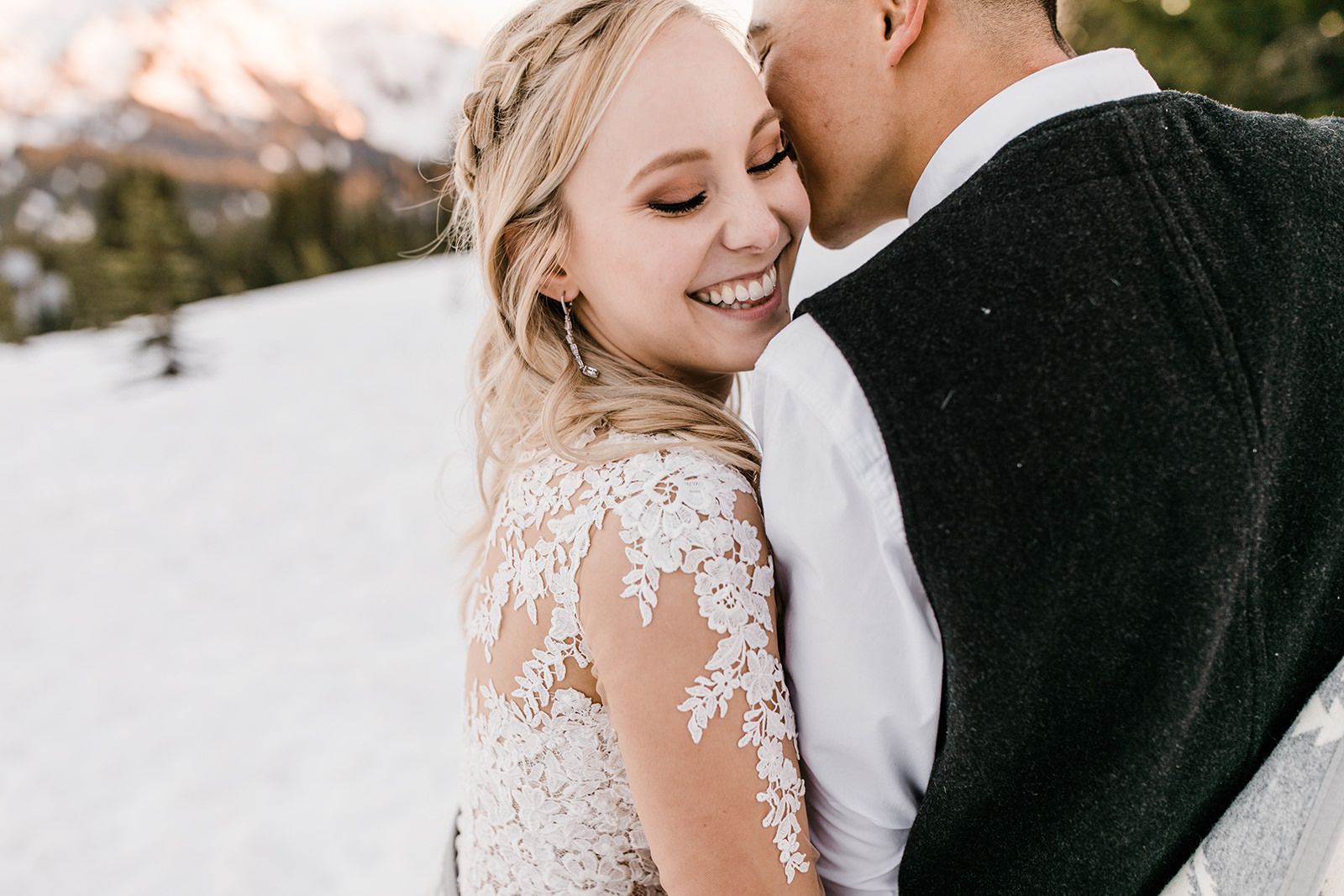 the hearnes adventure photography best of 2018 | Junebug Best of the Best Wedding Photographers | Adventure Elopement Photographer in Moab Utah, Yosemite National Park, and Alaska