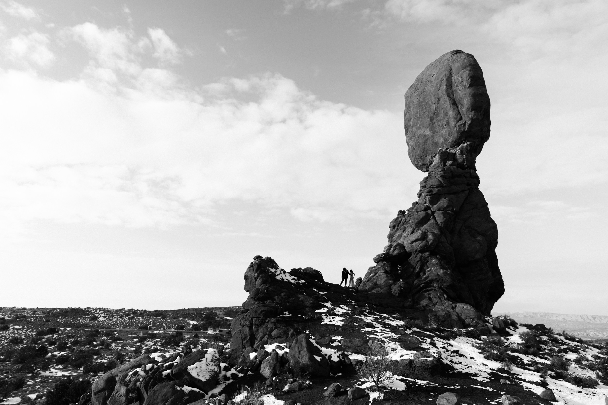 adventure wedding session in arches national park | moab elopement photographer | the hearnes adventure photography