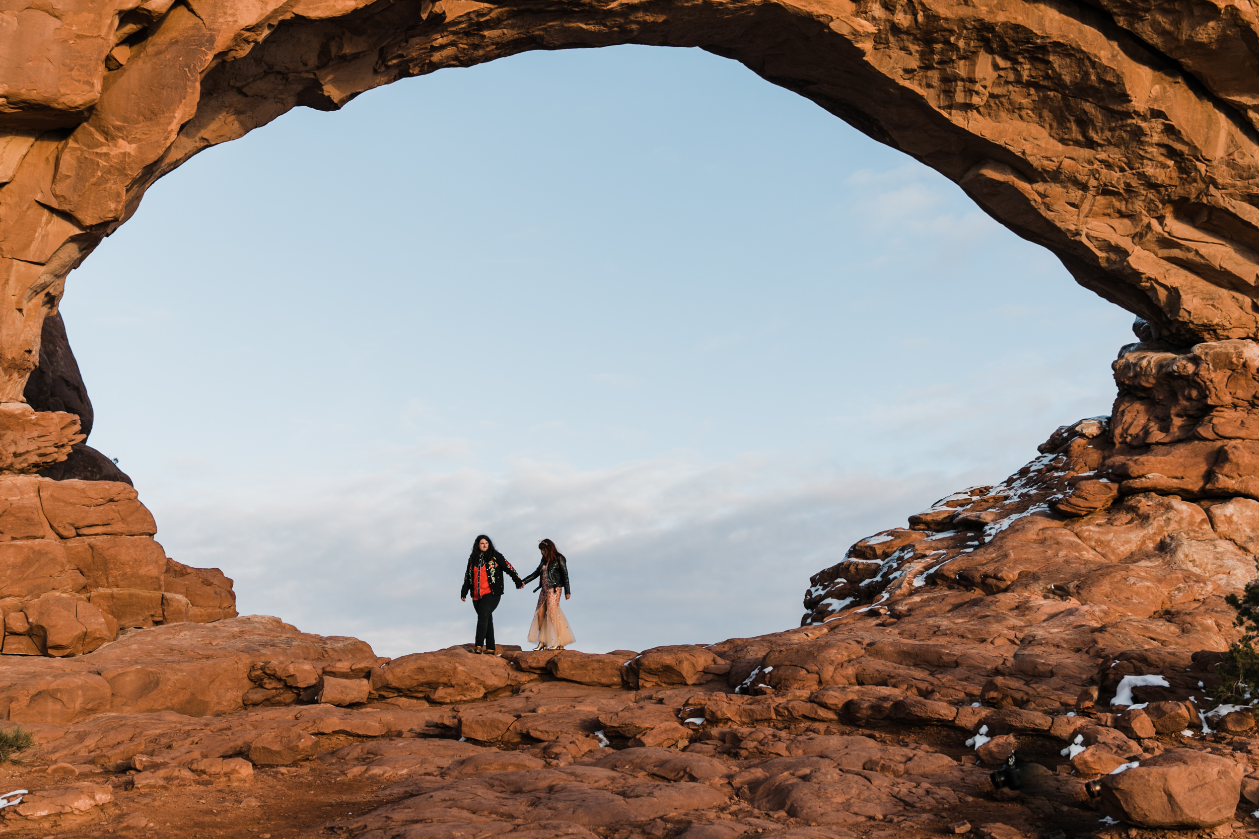 adventure wedding session in arches national park | moab elopement photographer | the hearnes adventure photography