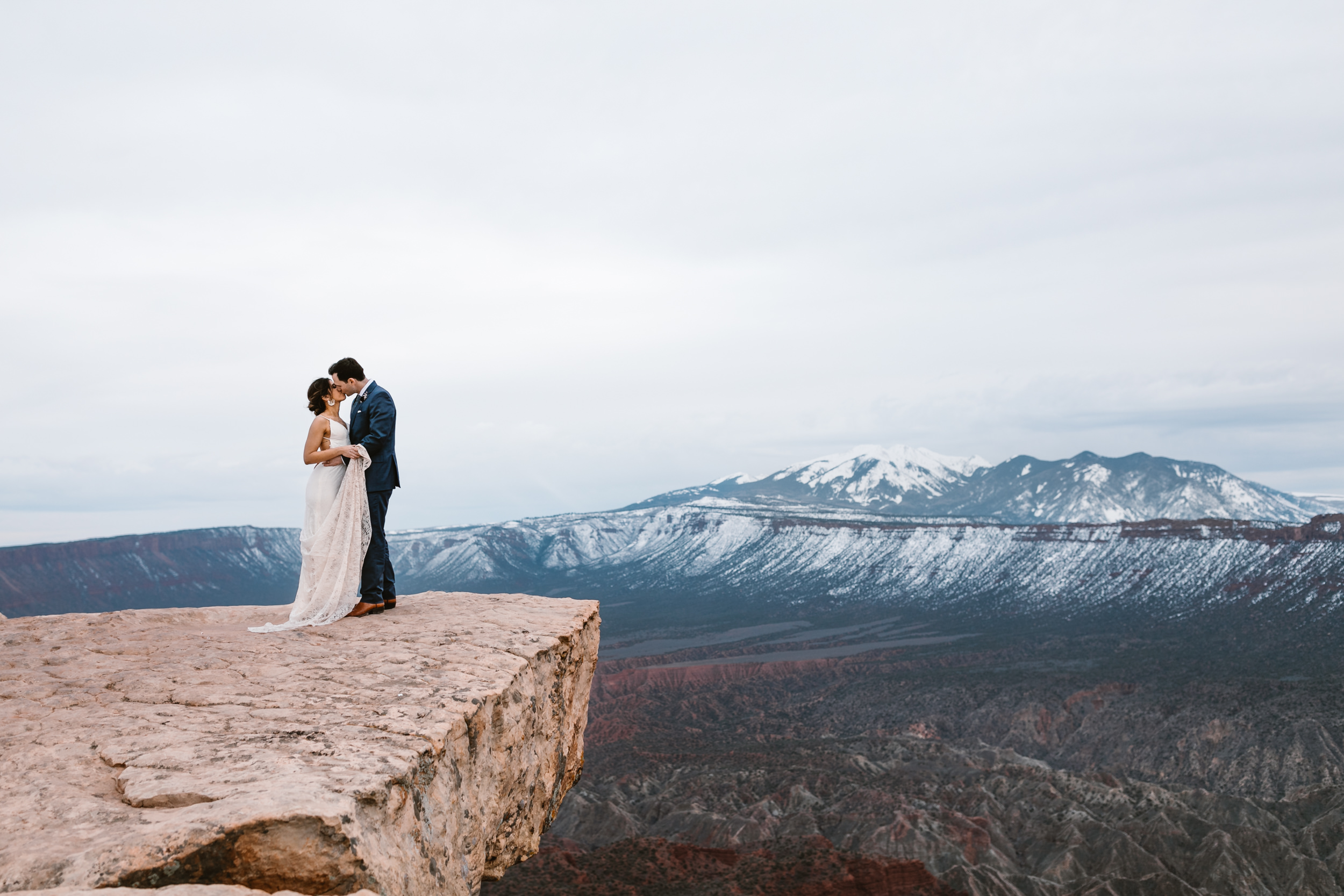 Hearnes-Elopement-Photography-Moab-Jeep-Wedding-40.jpg