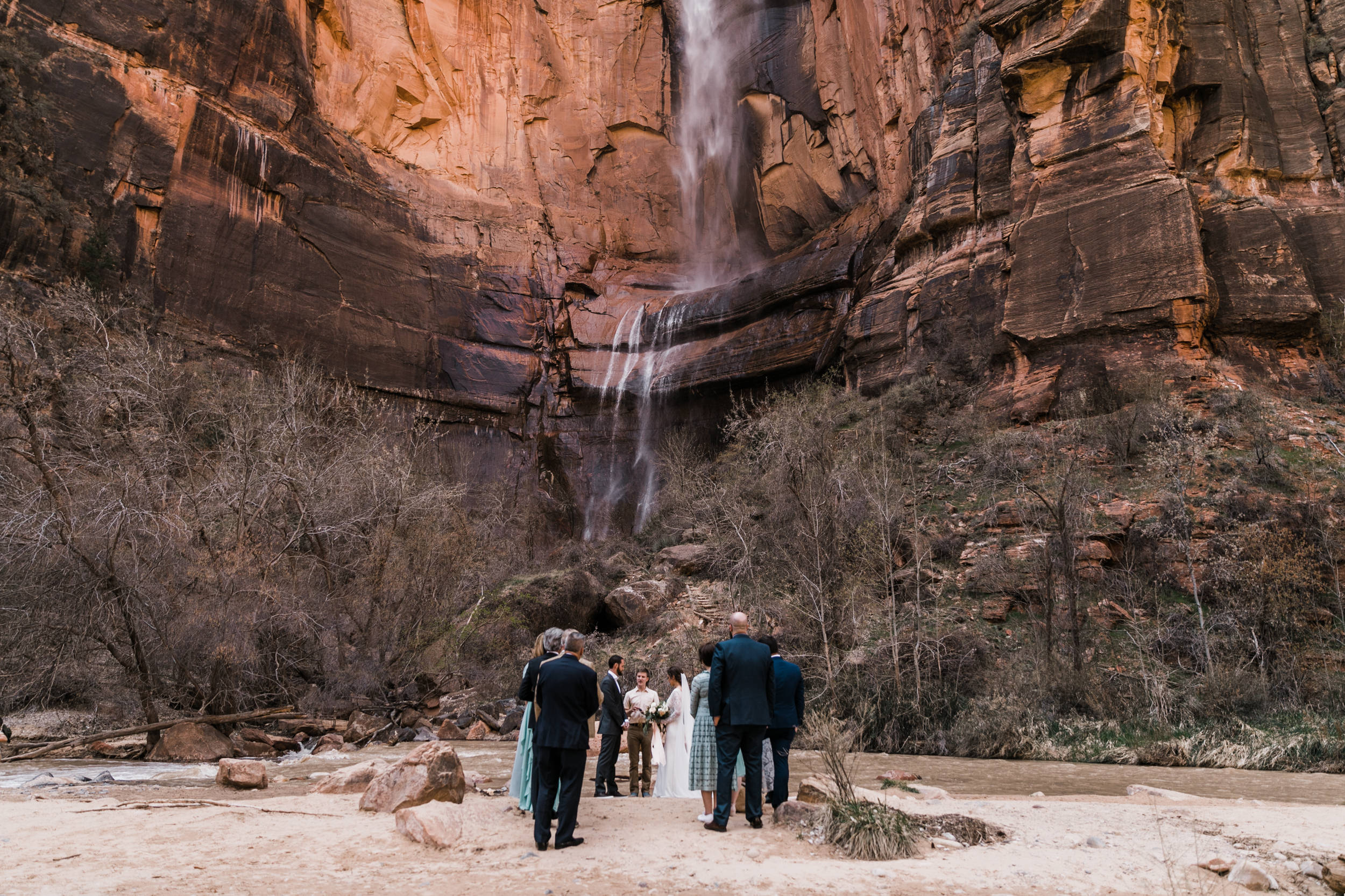 Zion-National-Park-Adventure-Wedding-Hearnes-Elopement-Photography-4.jpg