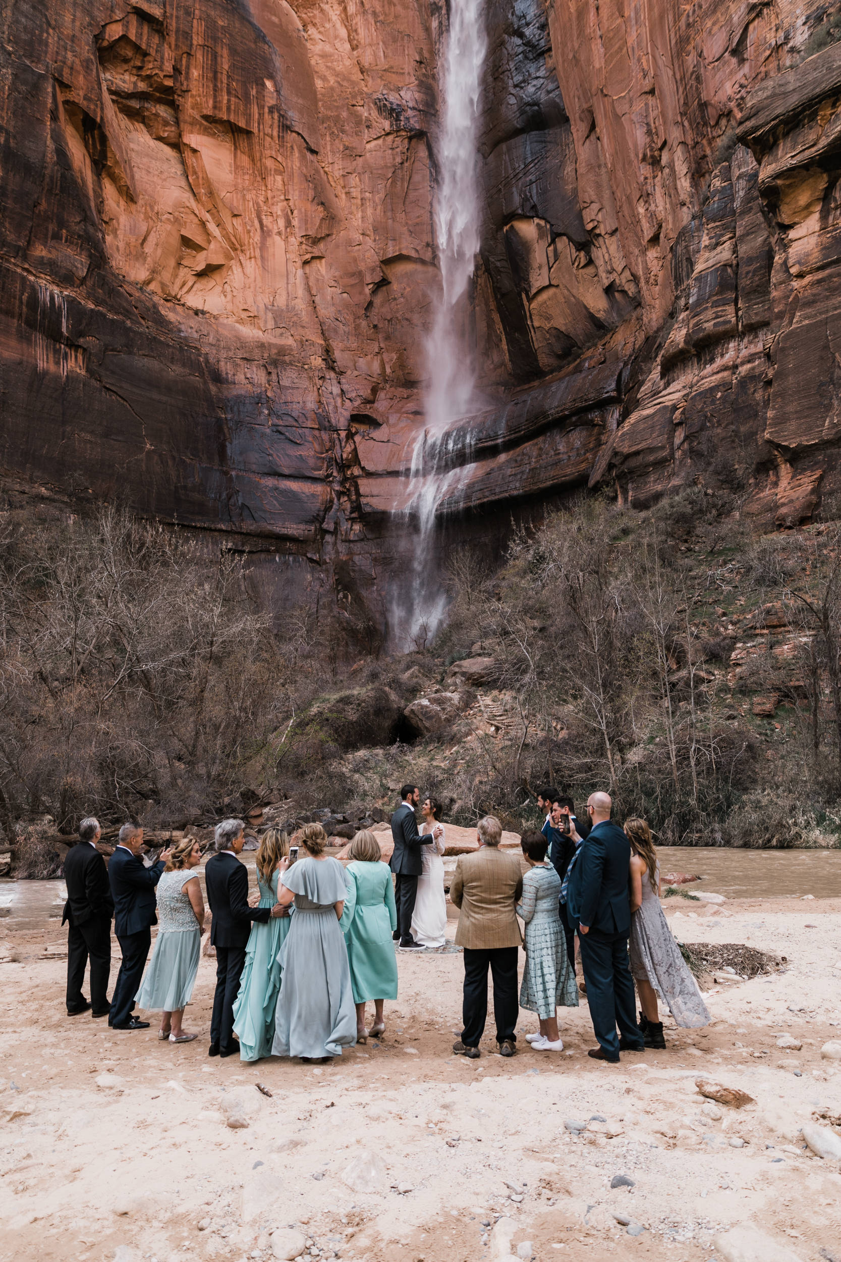 Zion-National-Park-Adventure-Wedding-Hearnes-Elopement-Photography-26.jpg