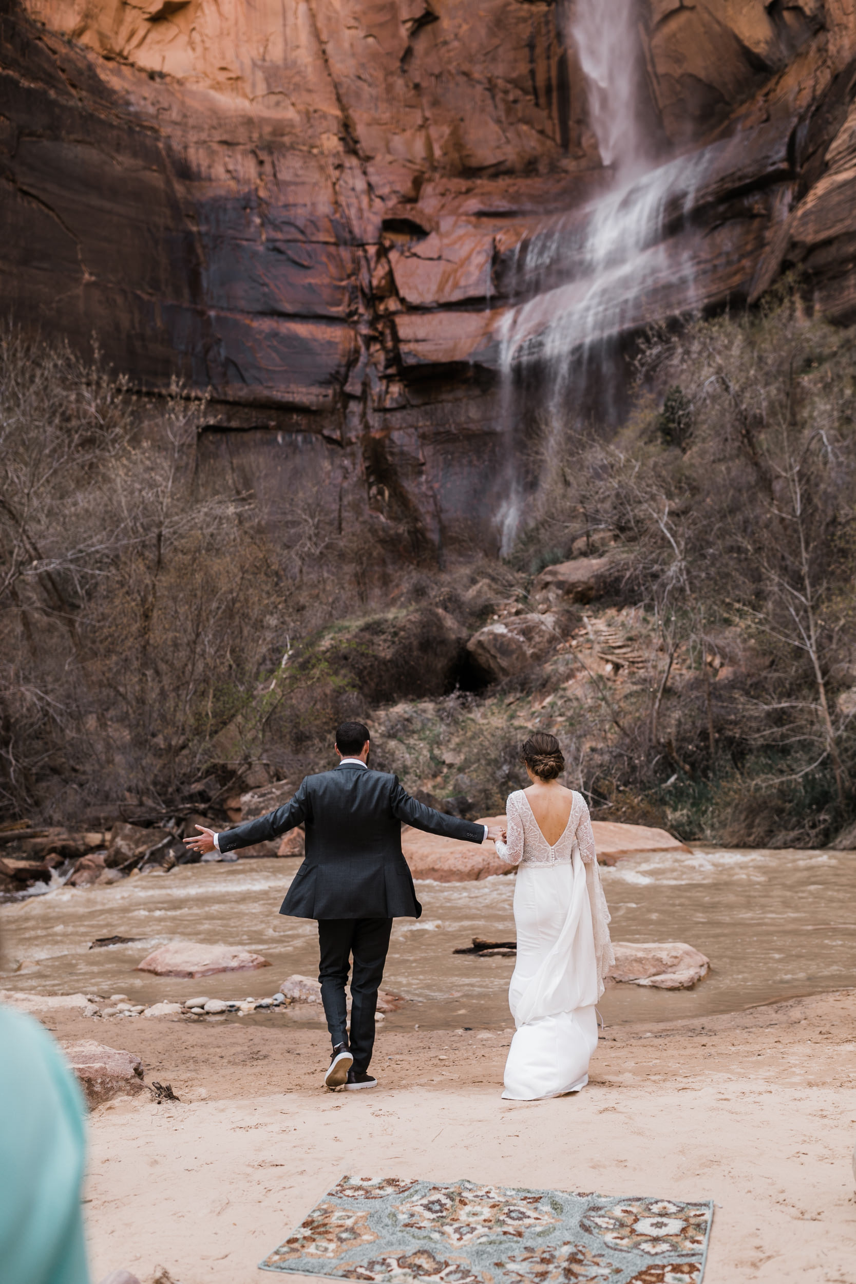 Zion-National-Park-Adventure-Wedding-Hearnes-Elopement-Photography-28.jpg