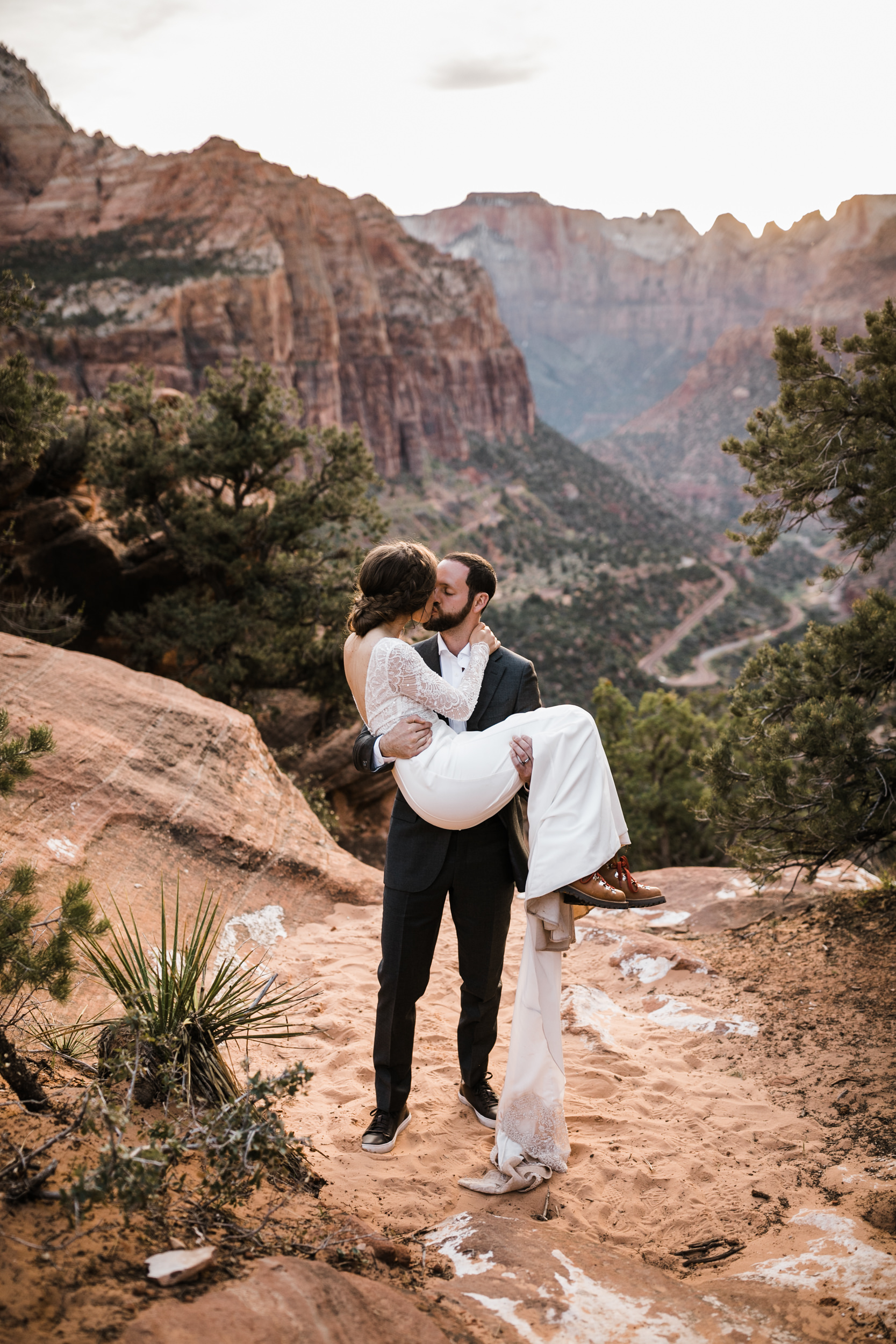 Zion-National-Park-Adventure-Wedding-Hearnes-Elopement-Photography-53.jpg