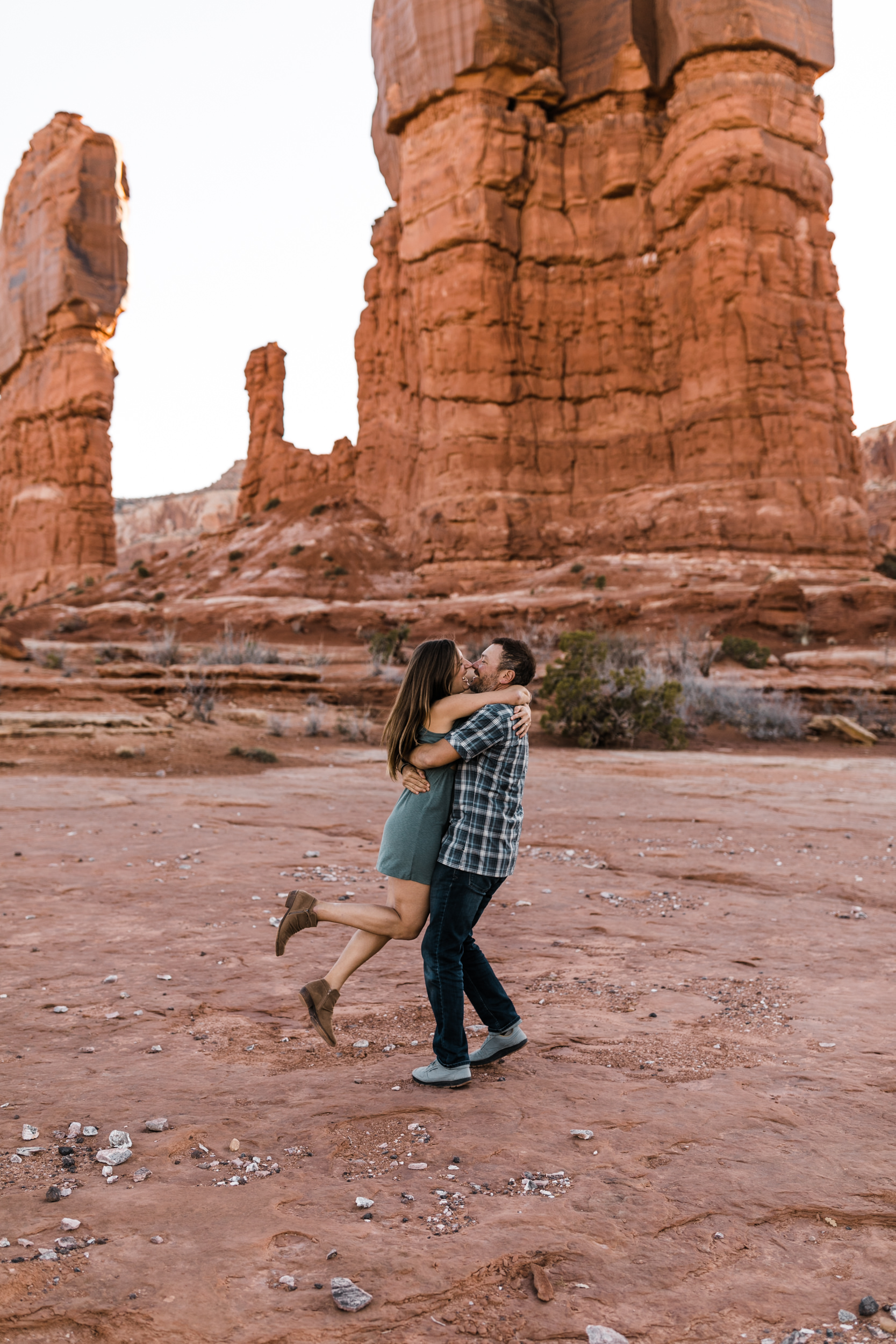 inspiration for engagement photos in moab