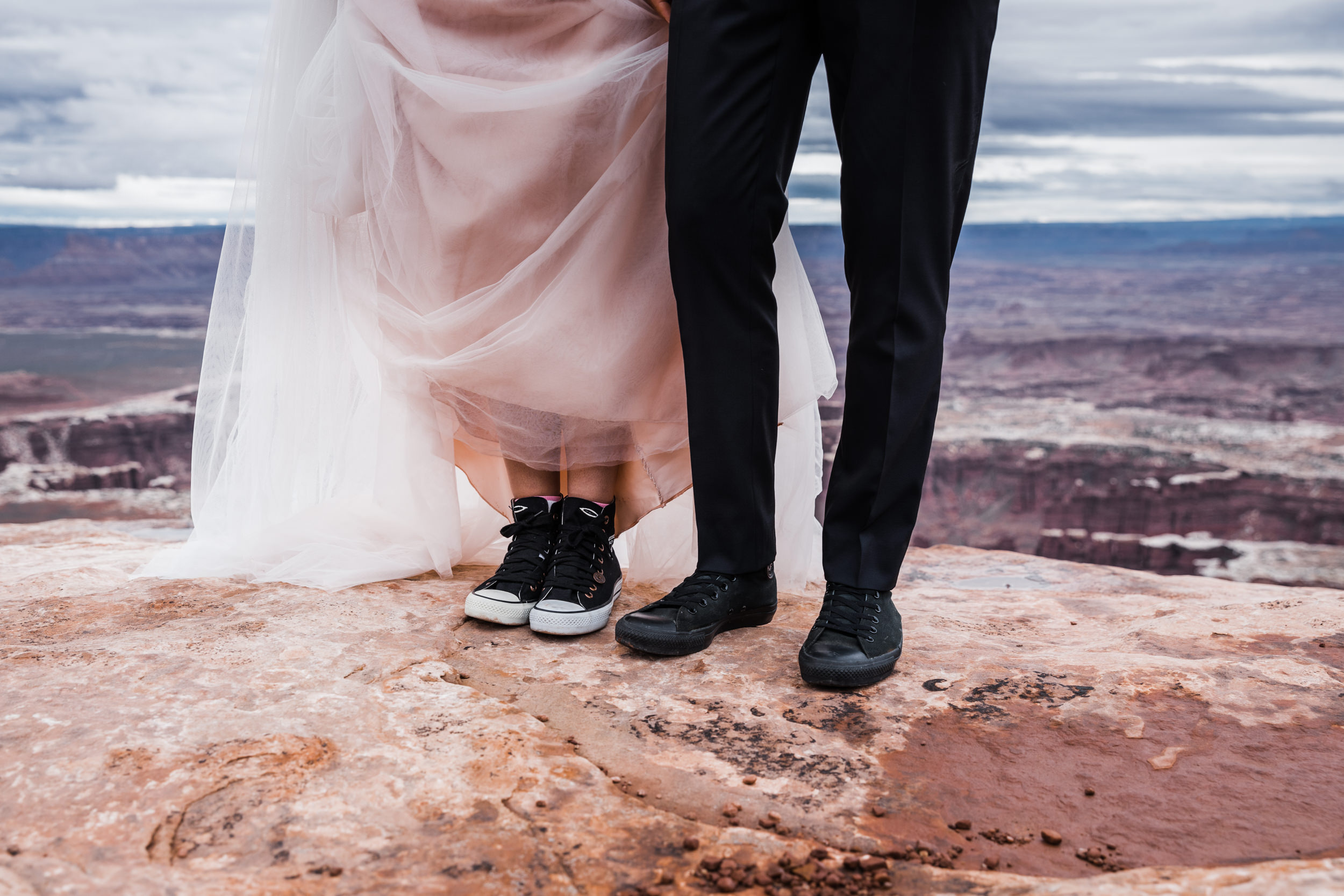 Hearnes-Elopement-Photography-Canyonlands-National-Park-Moab-Wedding-10.jpg