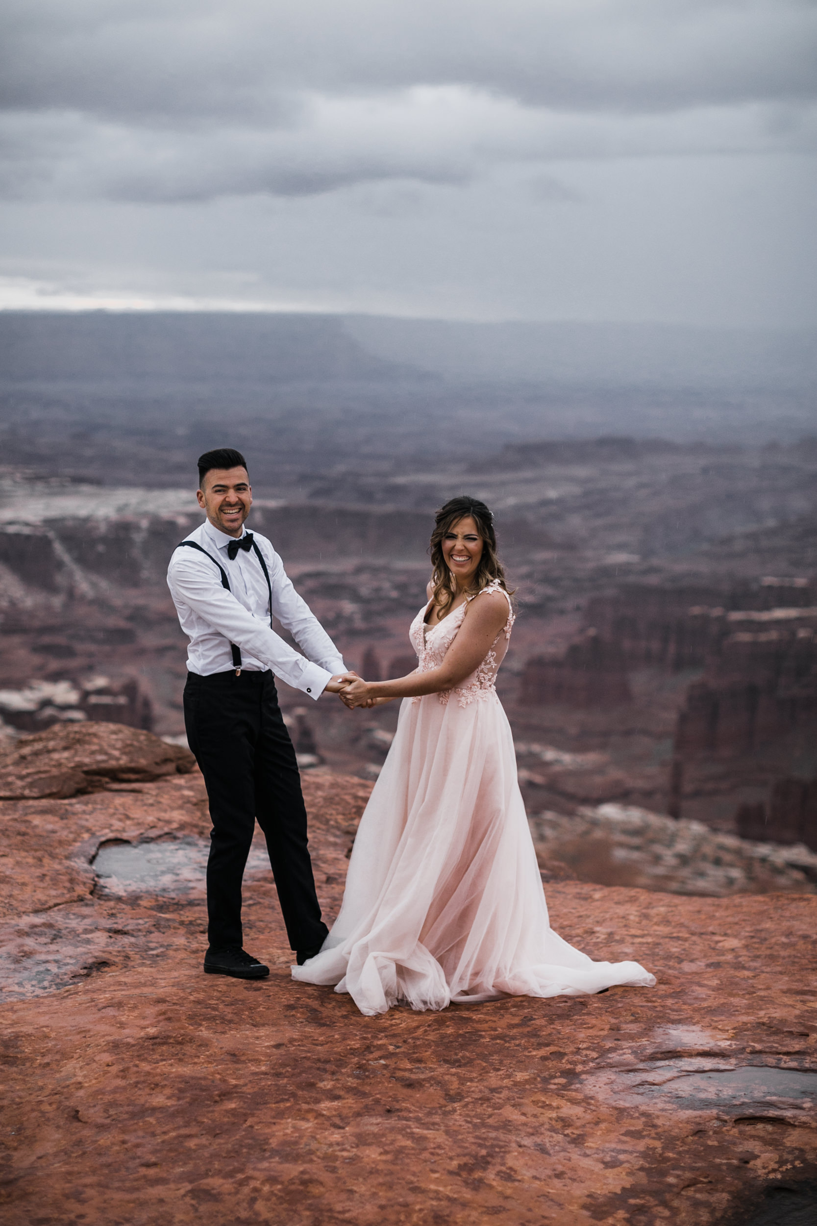 Hearnes-Elopement-Photography-Canyonlands-National-Park-Moab-Wedding-31.jpg