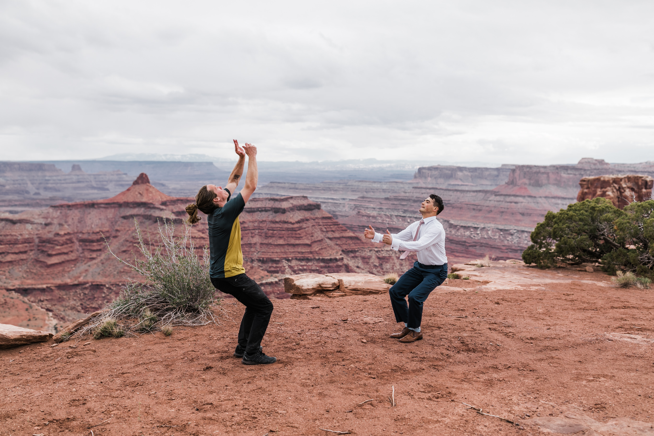 Jeep-Wedding-Moab-Utah-Hearnes-Adventure-Elopement-Photography-30.jpg