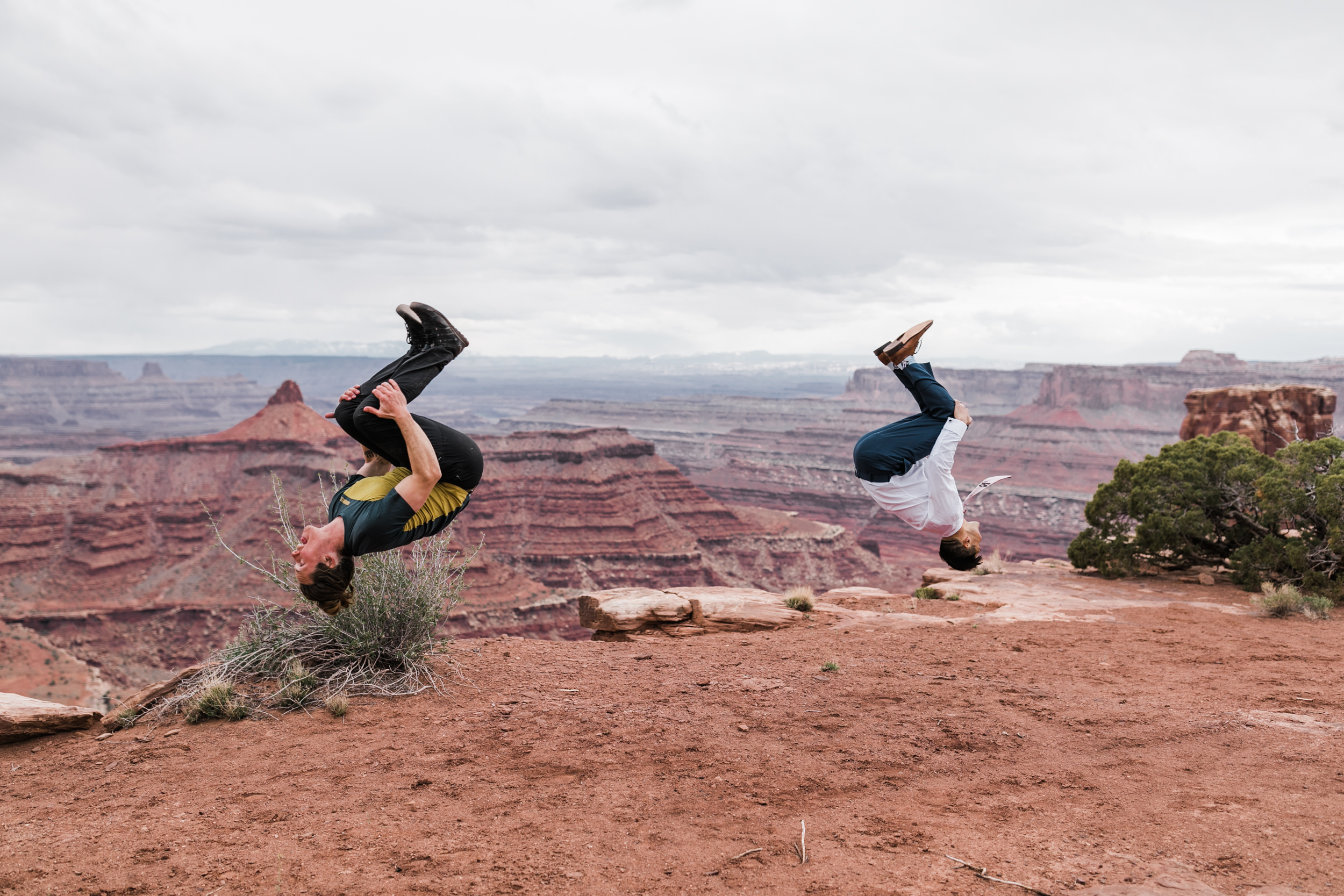 Jeep-Wedding-Moab-Utah-Hearnes-Adventure-Elopement-Photography-33.jpg