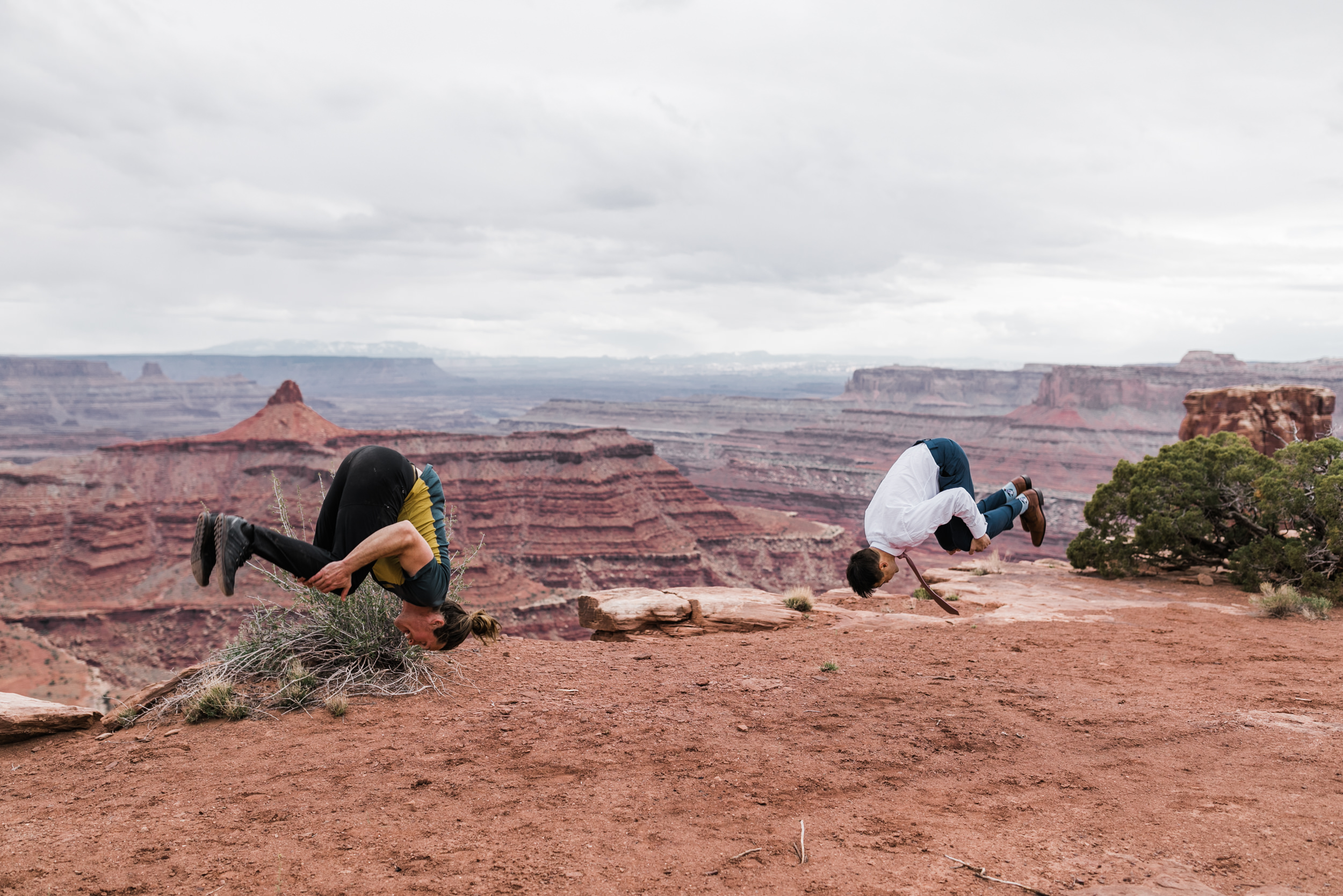 Jeep-Wedding-Moab-Utah-Hearnes-Adventure-Elopement-Photography-34.jpg