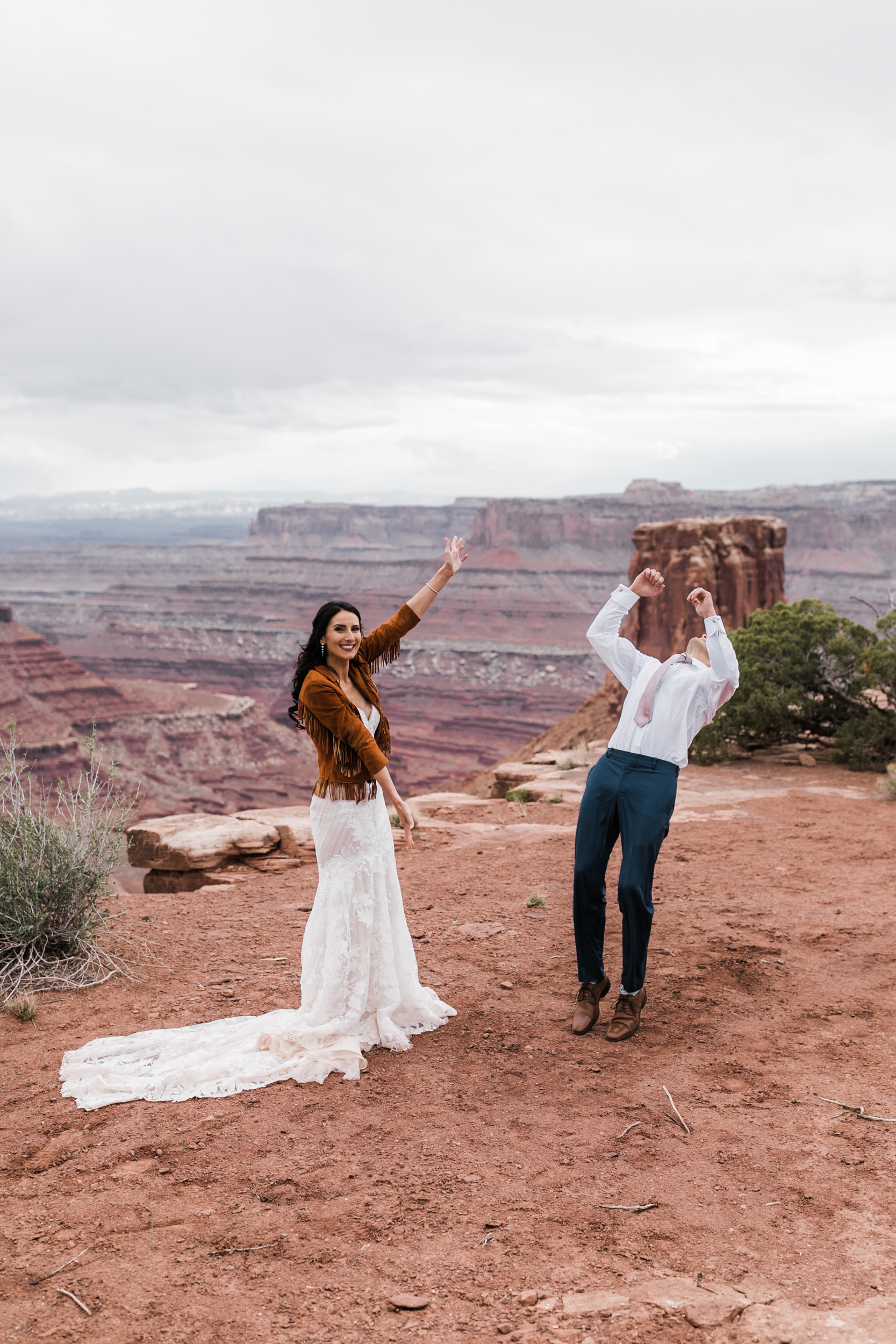 Jeep-Wedding-Moab-Utah-Hearnes-Adventure-Elopement-Photography-36.jpg