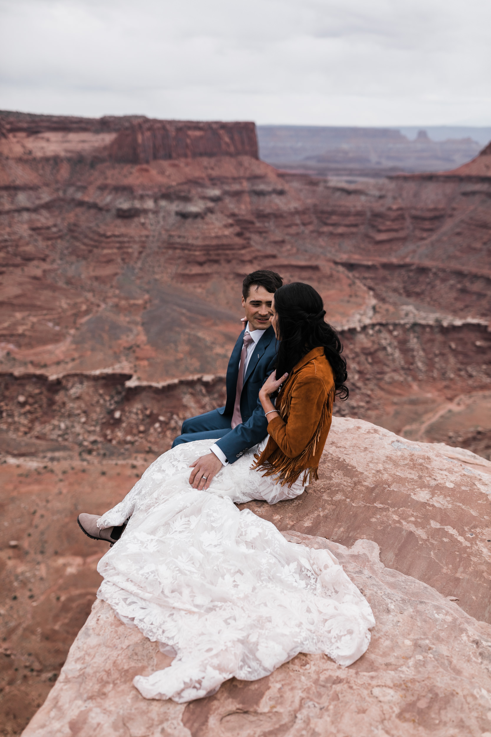 Jeep-Wedding-Moab-Utah-Hearnes-Adventure-Elopement-Photography-45.jpg