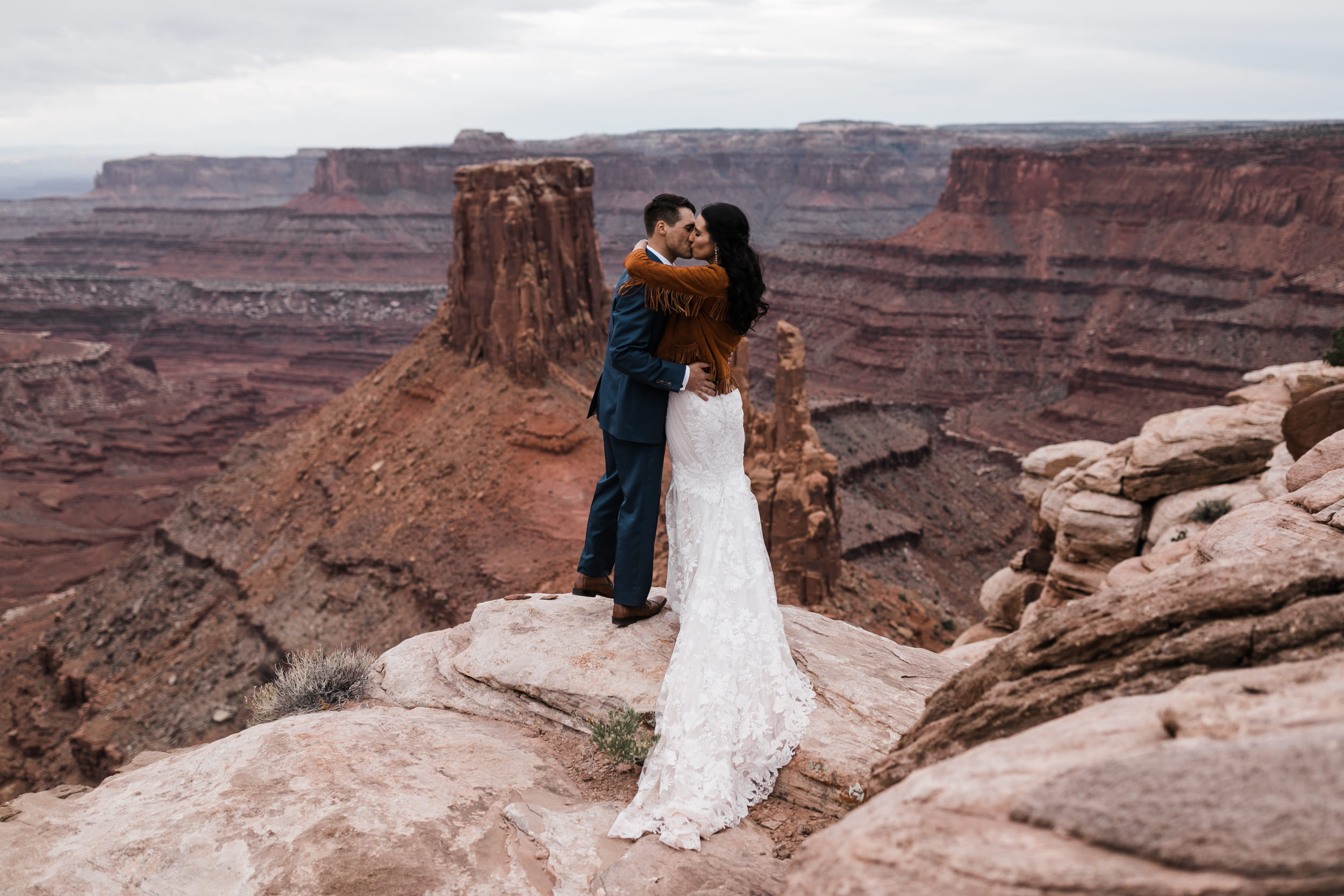 Jeep-Wedding-Moab-Utah-Hearnes-Adventure-Elopement-Photography-48.jpg