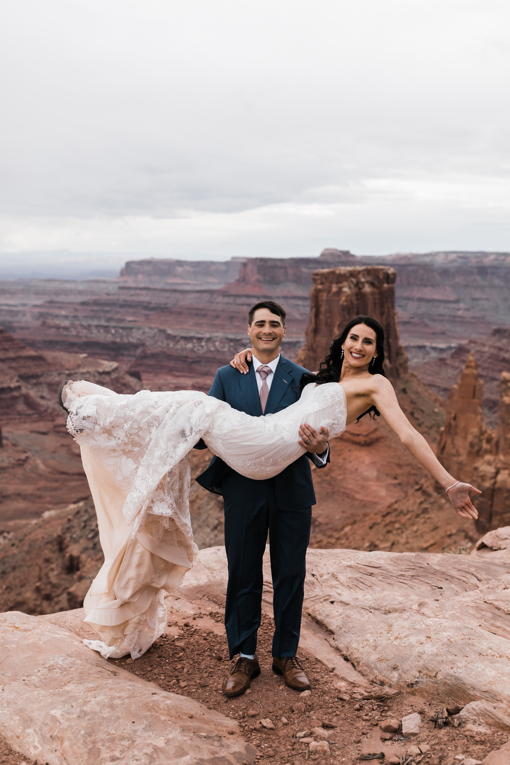 Jeep-Wedding-Moab-Utah-Hearnes-Adventure-Elopement-Photography-50.jpg